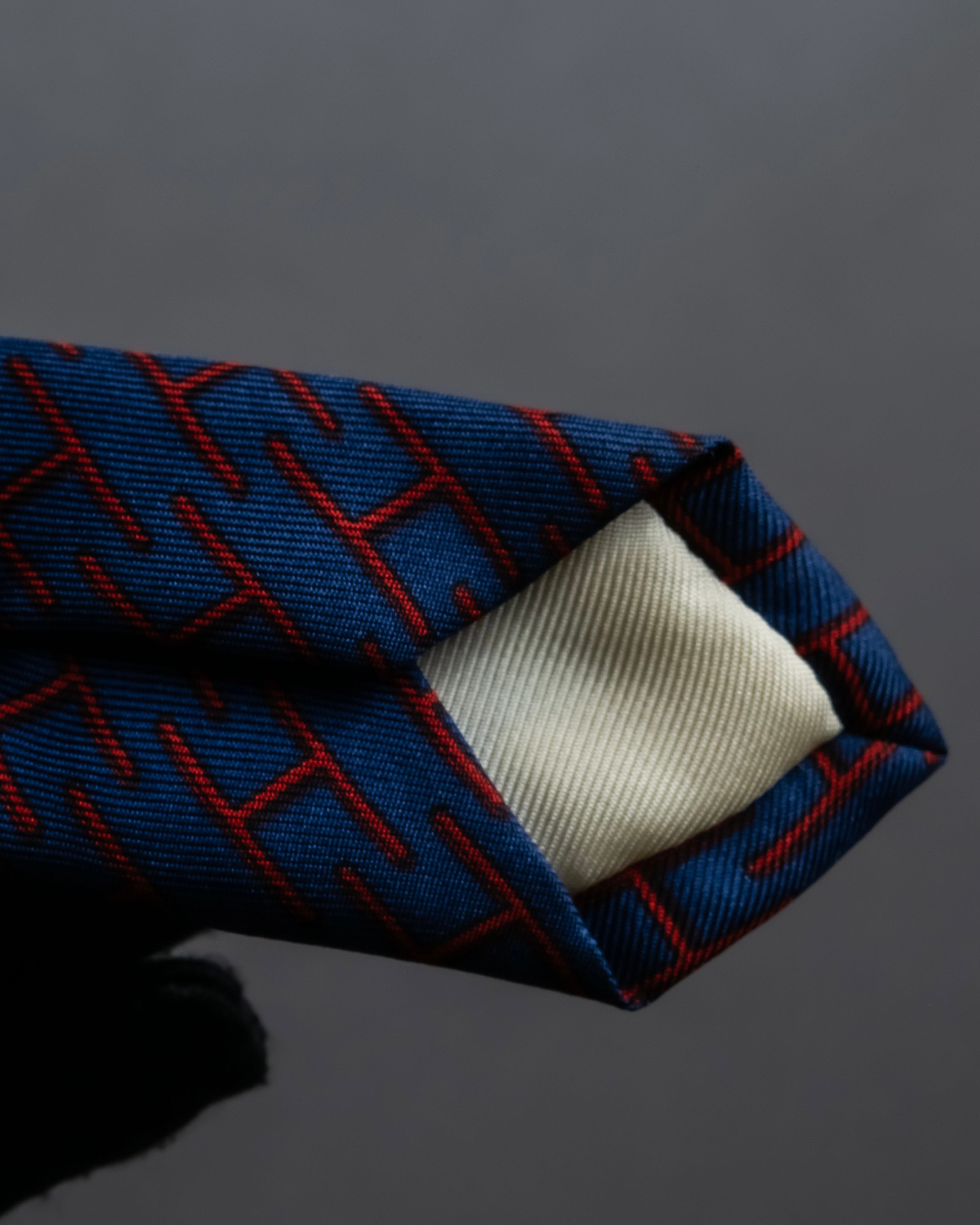 "HERMES" Geometric pattern H motif silk necktie