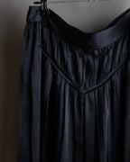 "ISSEY MIYAKE" Ribbon belt design pleats skirt