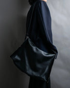 "MASAKI MATSUSHIMA" Outer zipper design leather shoulder bag