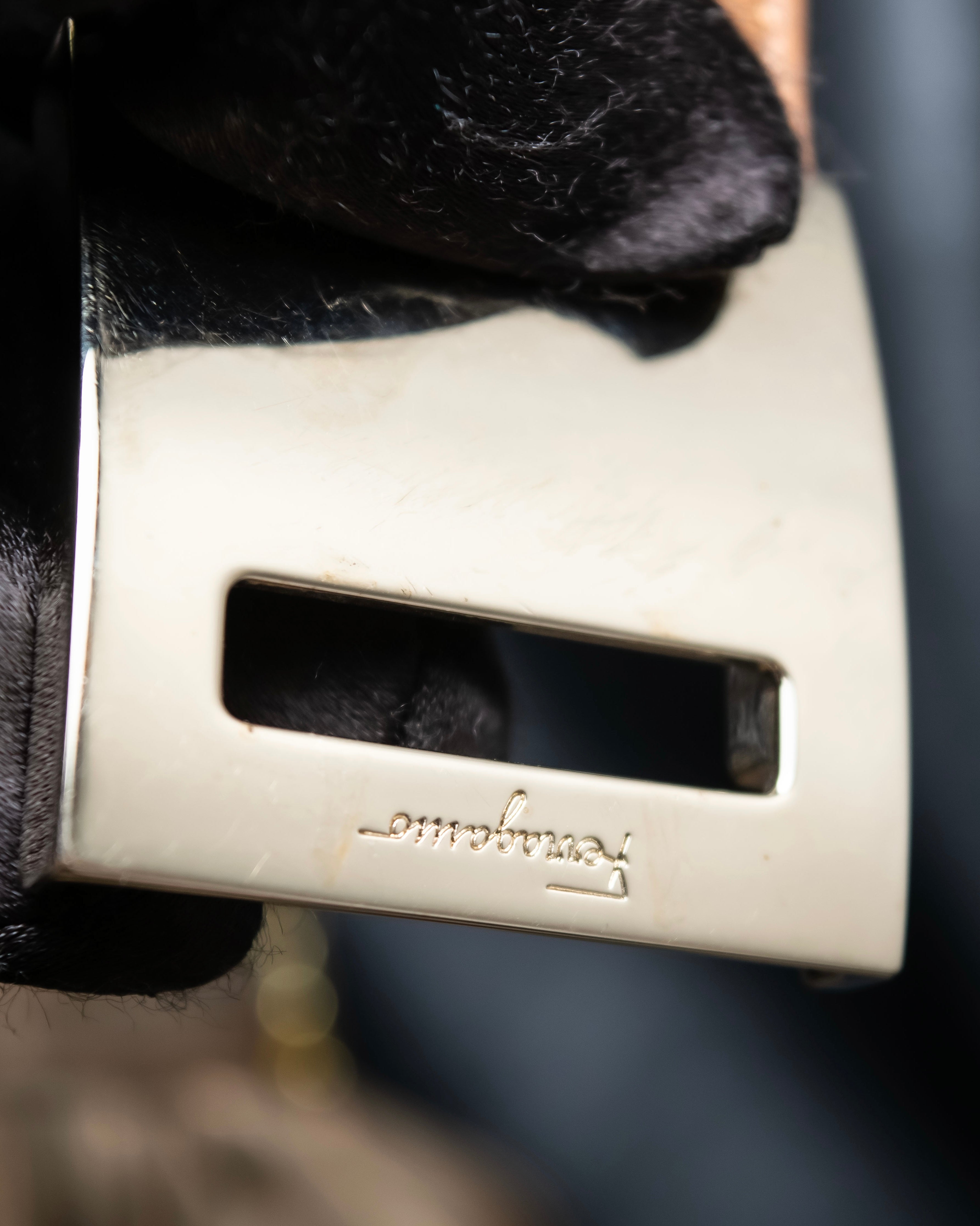 "Ferragamo" Gancini motif leather bangle