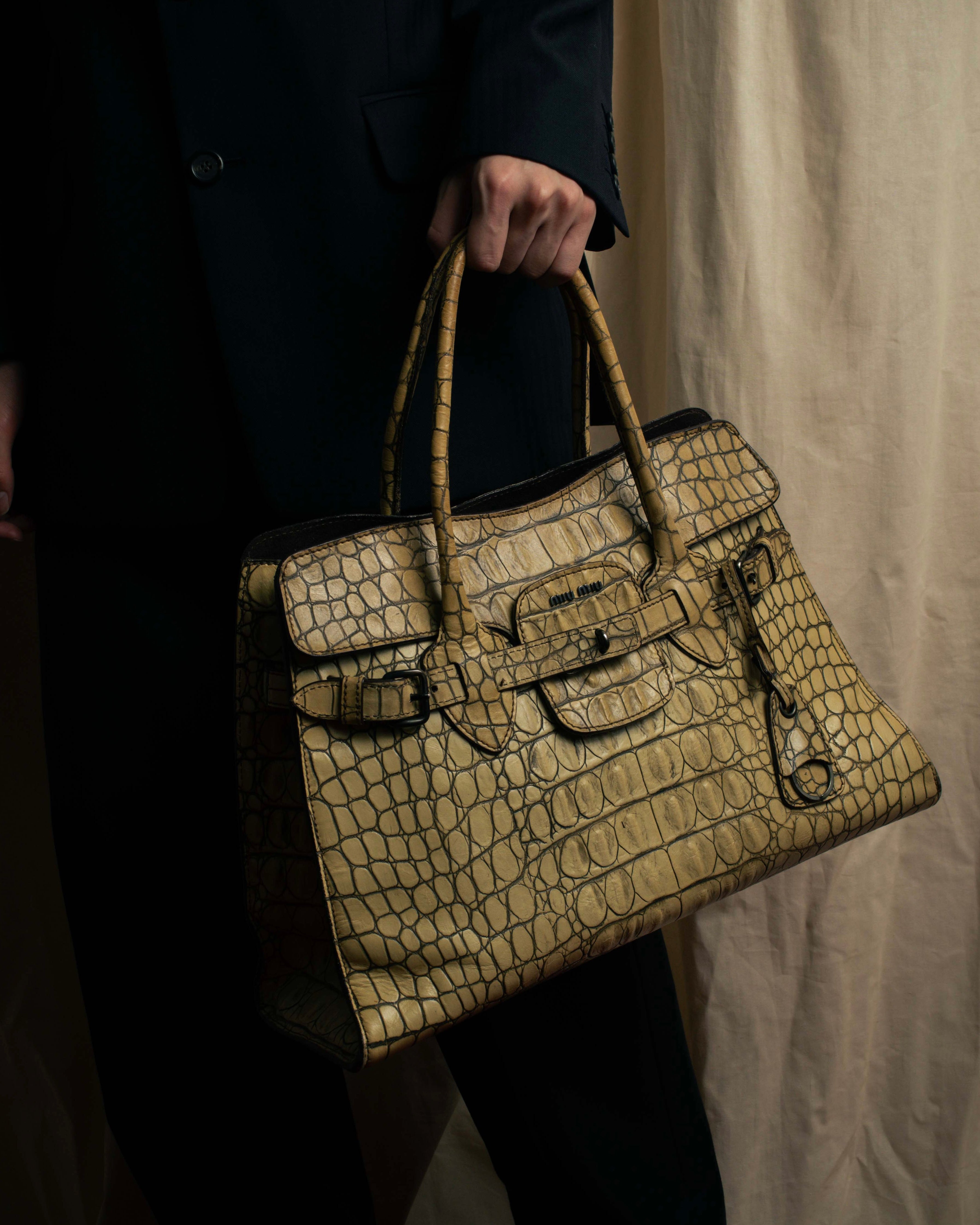 "MIU MIU" Belt strap design embossed leather hand bag