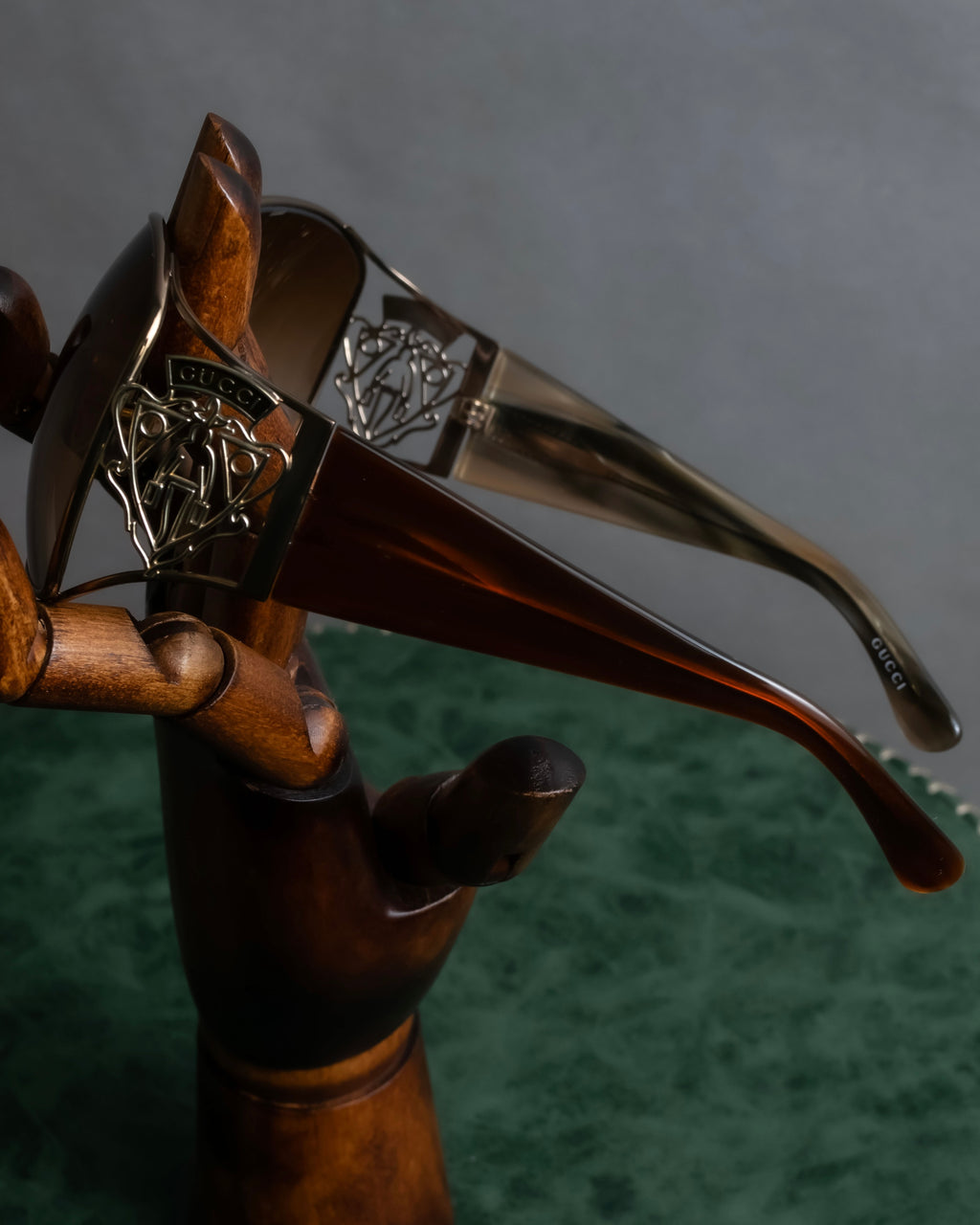 "GUCCI" Teardrop frame smoking lens sunglasses