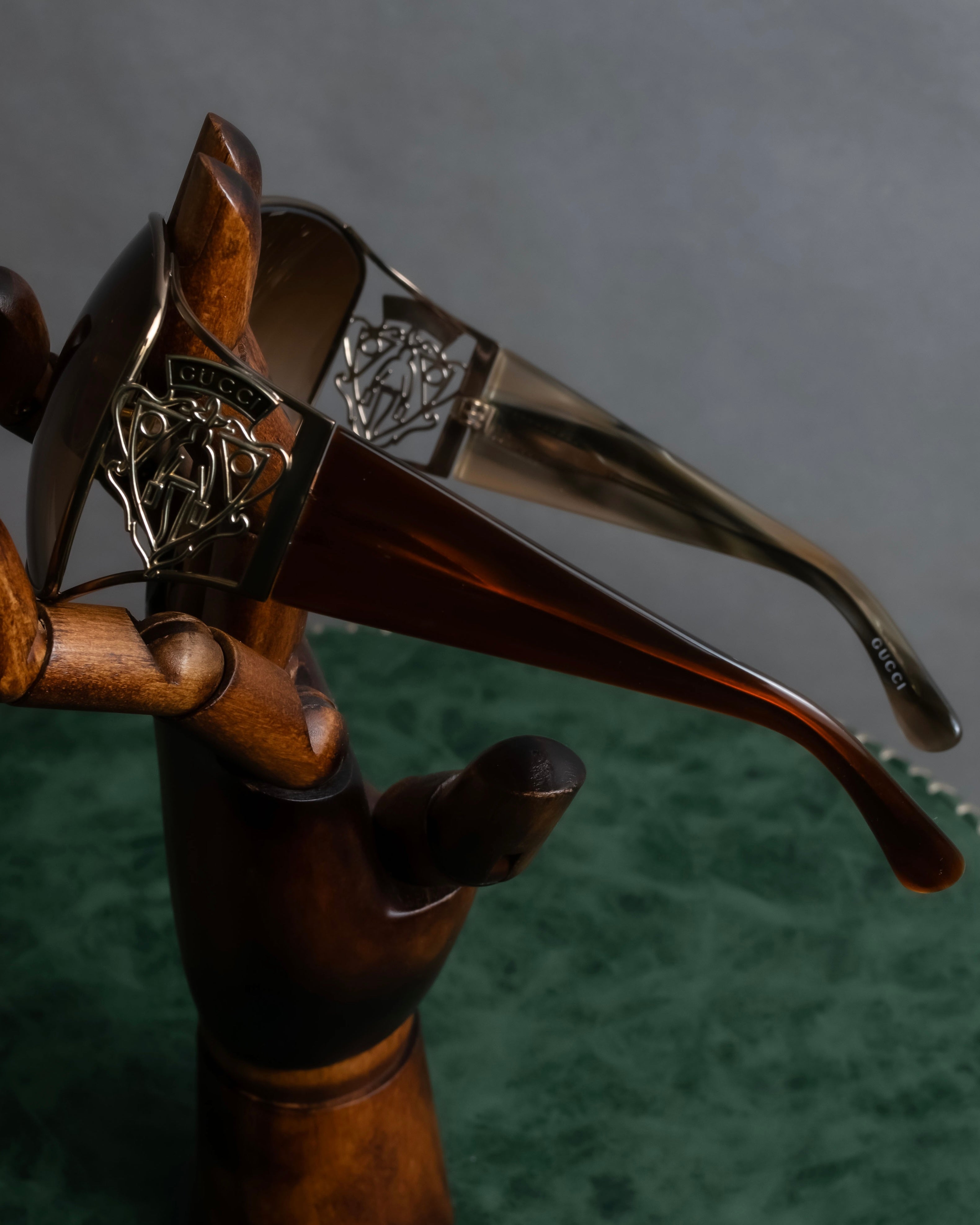 "GUCCI" Teardrop frame smoking lens sunglasses