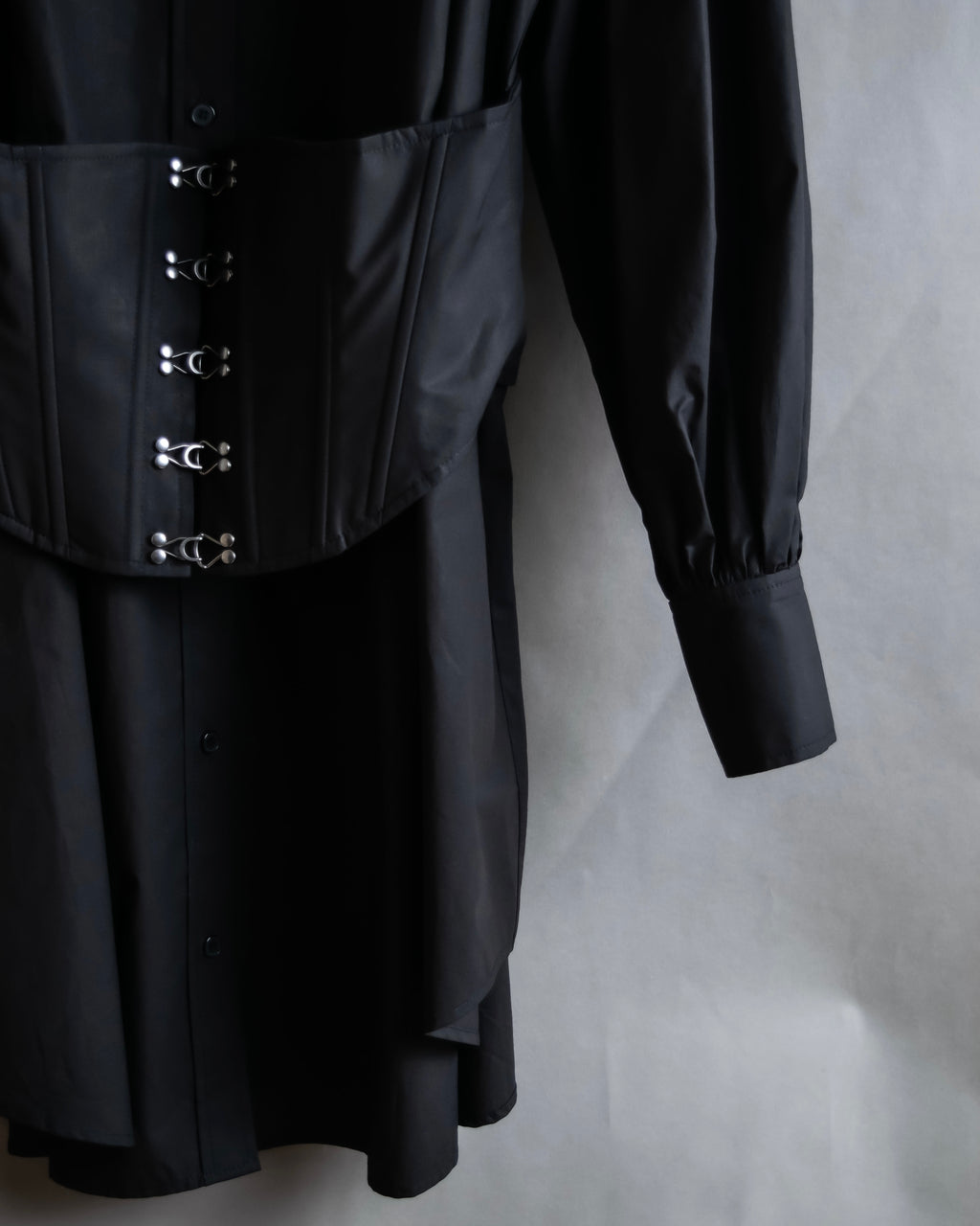 "KIMHĒKIM" Bondage corset belt design shirt dress