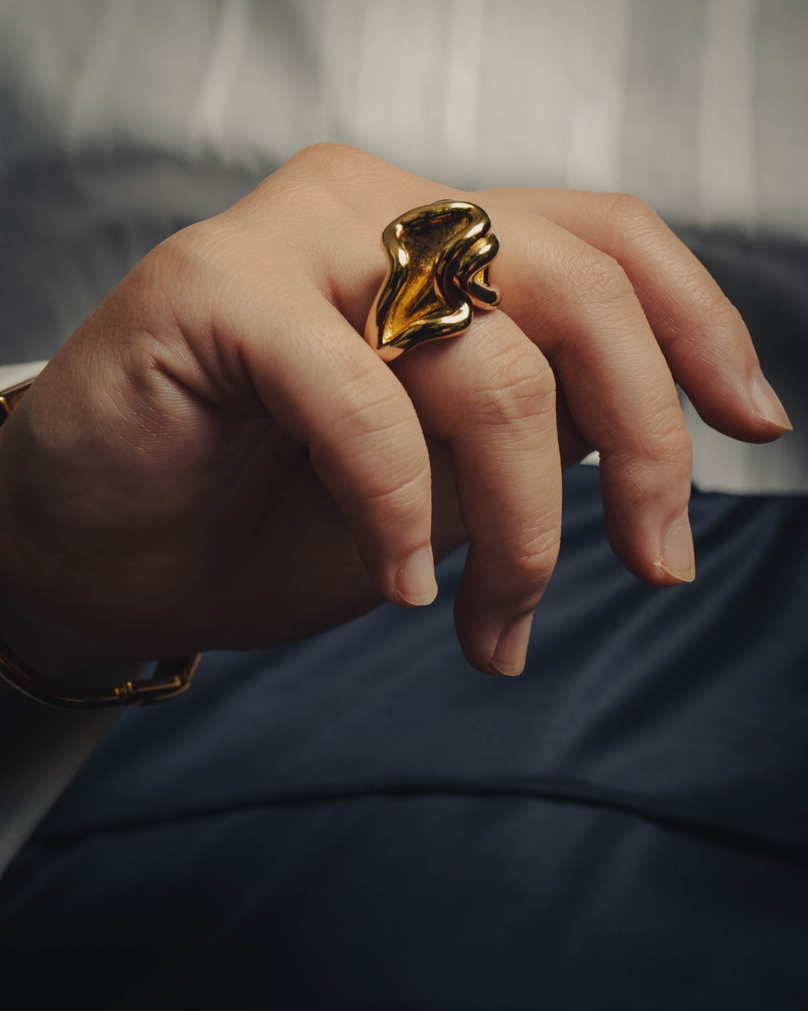 -SPECIAL- “Bottega Veneta” 10's- Sculptural gold plated knot ring