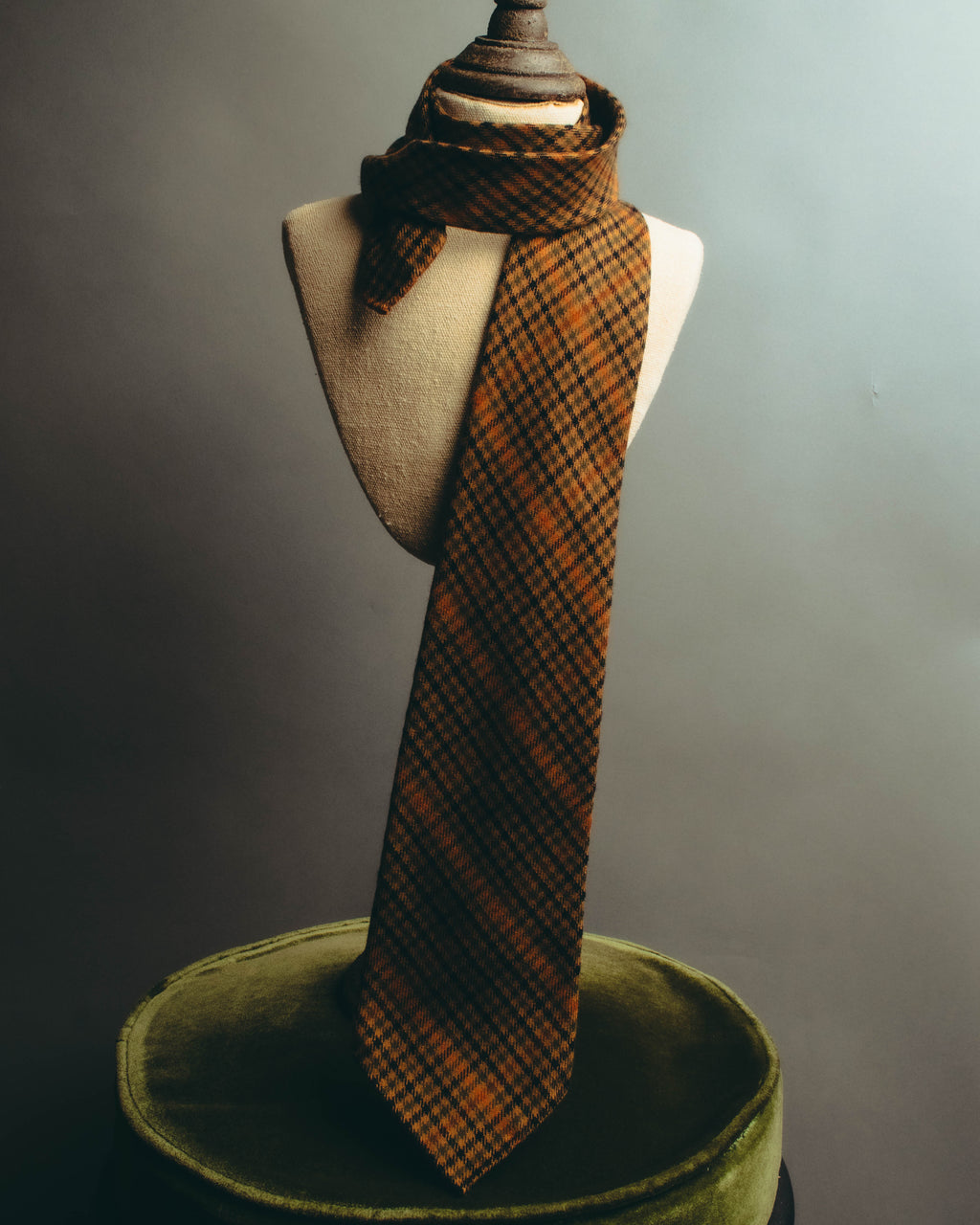 -SPECIAL- “HERMÈS” 70’s-90’s Glen plaid cashmere tie