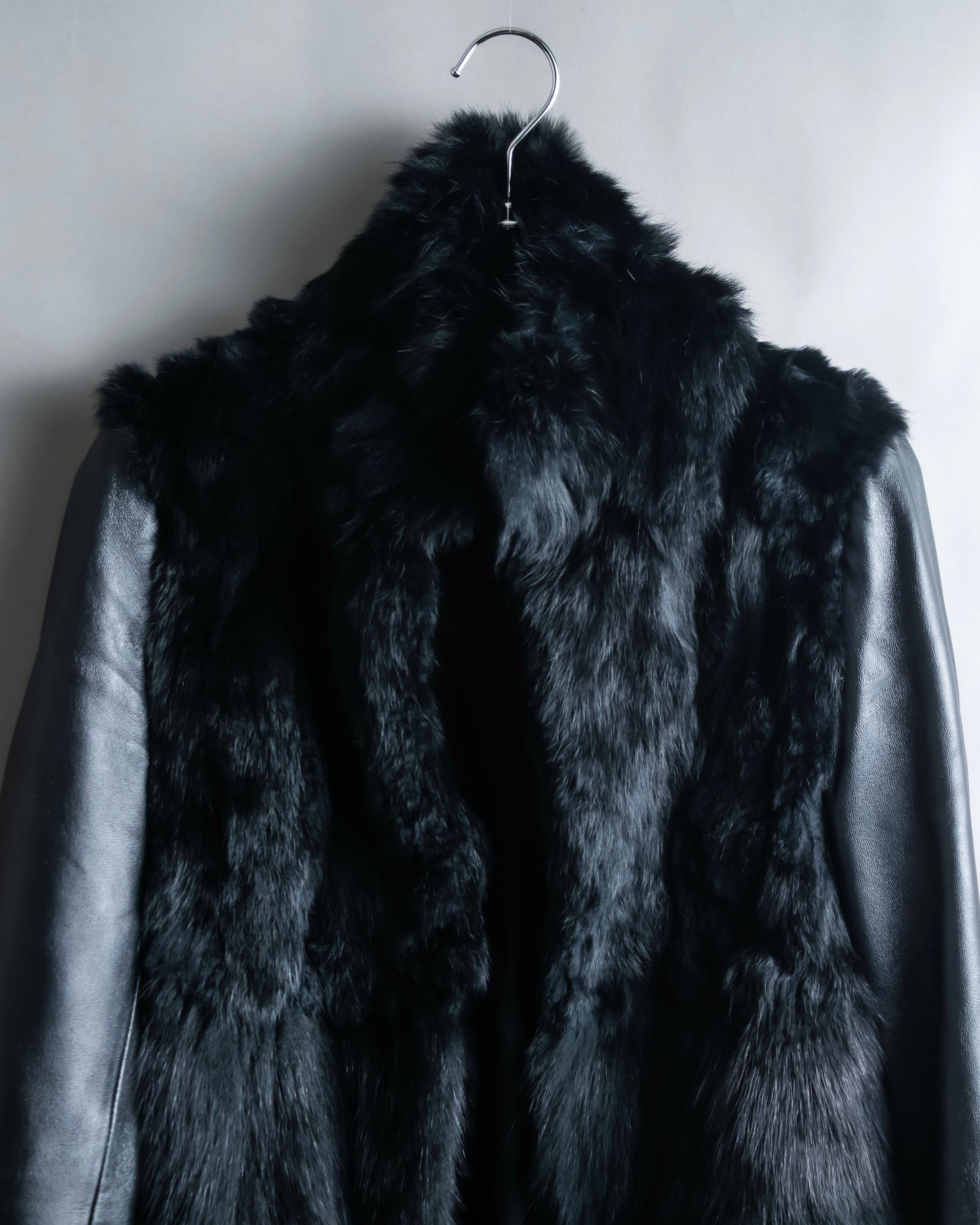 "MOROKO BAR" Real fur docking leather jacket