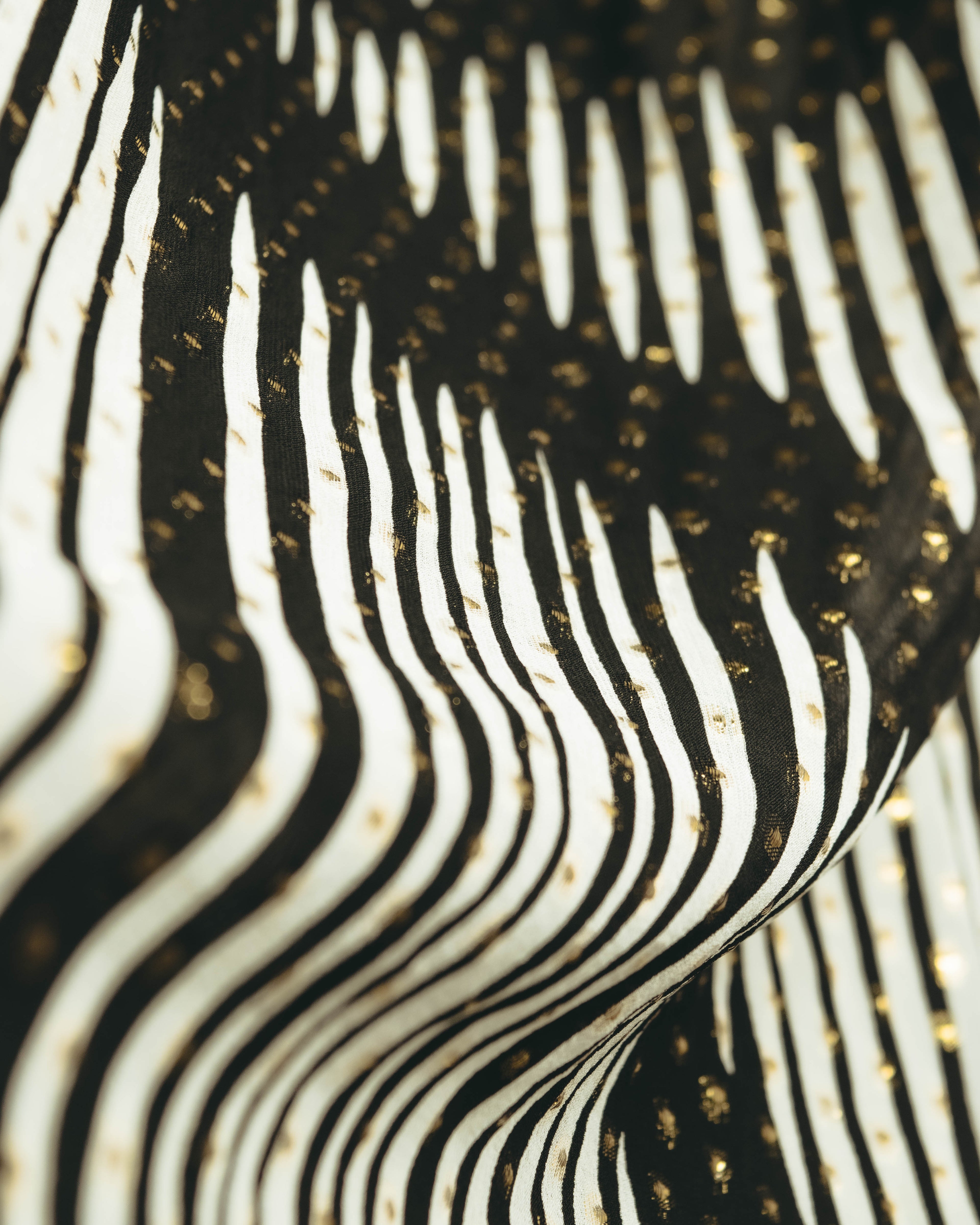 -SPECIAL- “GUCCI” 00’s-10’s Metallic printed sheer stole