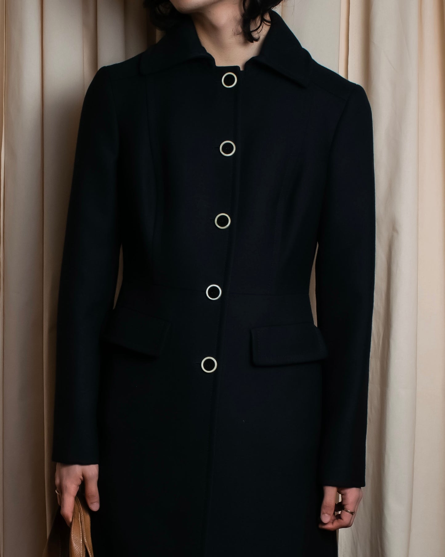 "ALBERTA FERRETTI" Large button shaped flare silhouette soutien collar coat