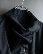 "Vivienne Westwood RED LABEL"
 Draped neck design black cotton shirt