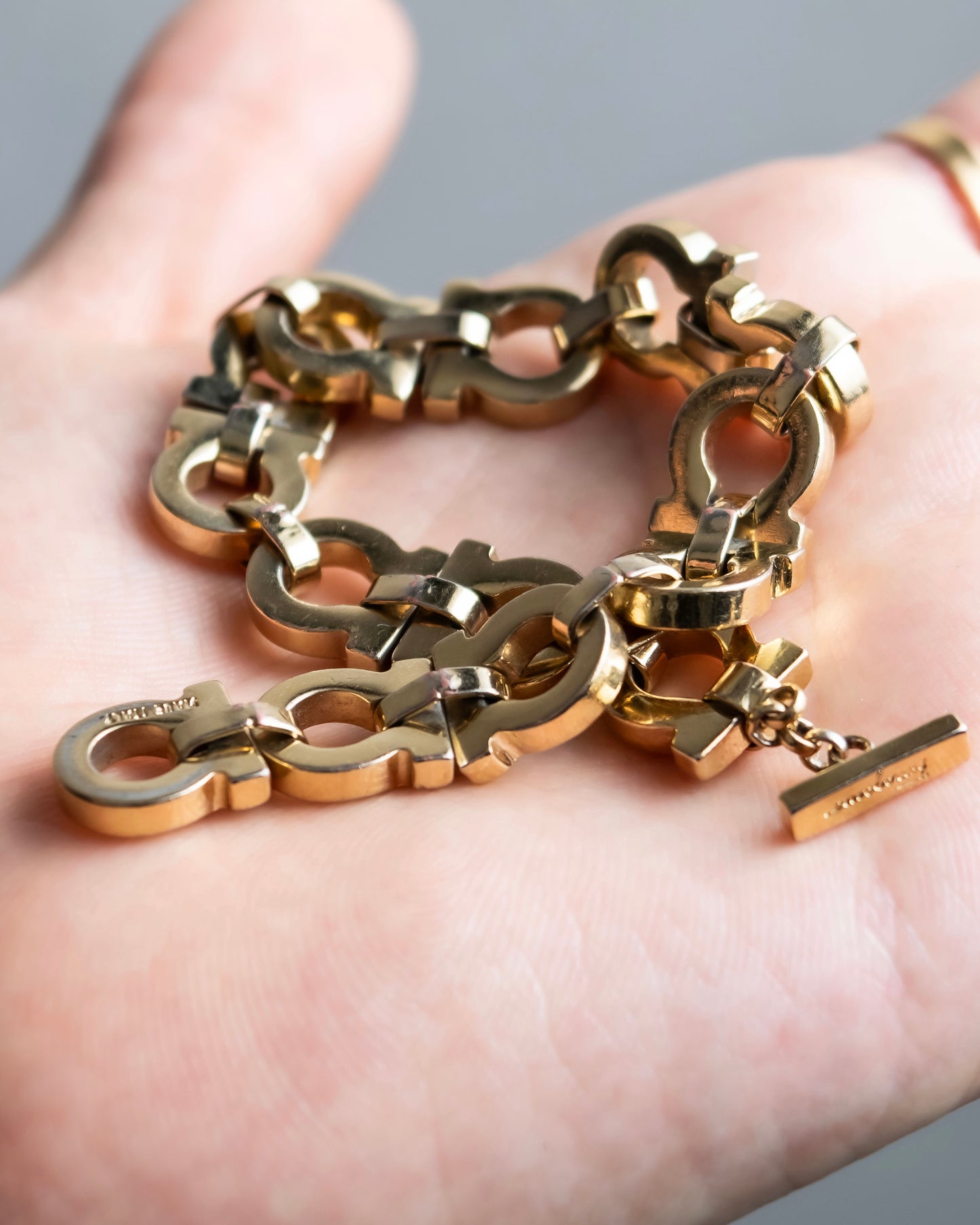 "Ferragamo" Gancini motif gold color bracelet