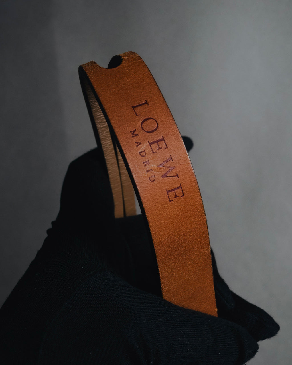 "LOEWE" 90’s-00’s double loop slit stud-fastening leather belt