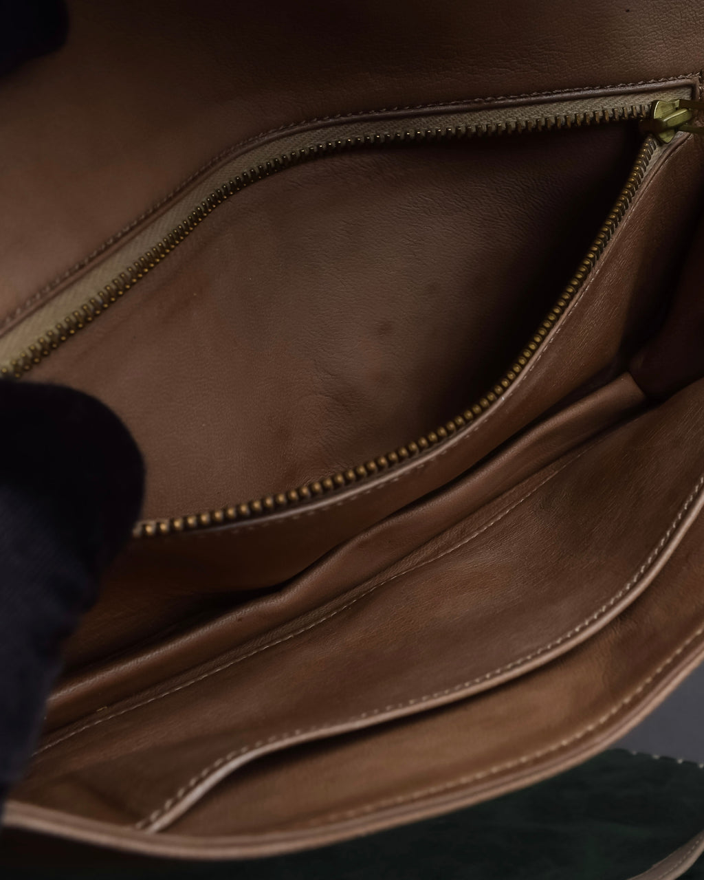 "HERMES" 70's Diamond stitched envelope leather bag