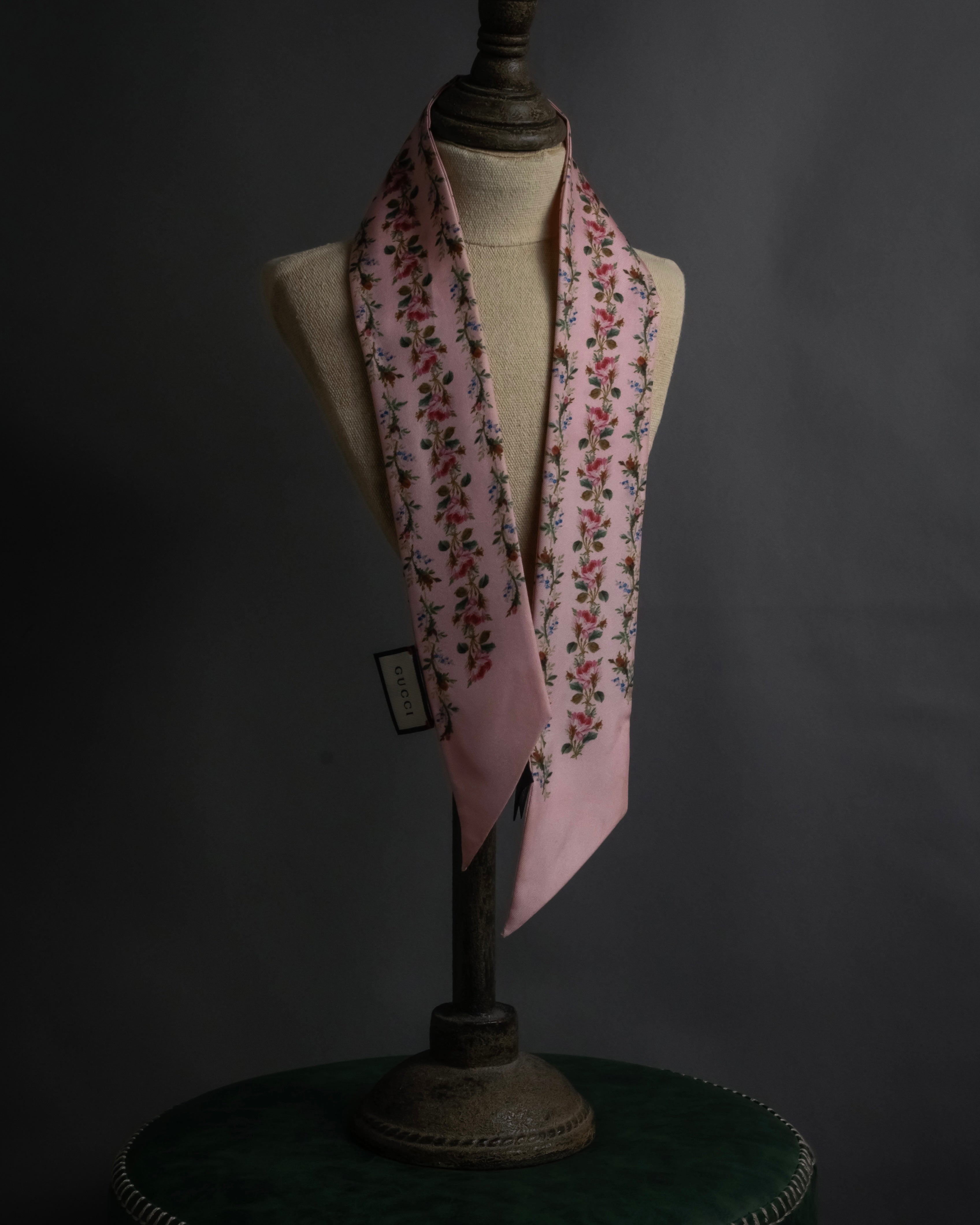 -SPECIAL- "GUCCI" Michele design floral print silk twilly scarf