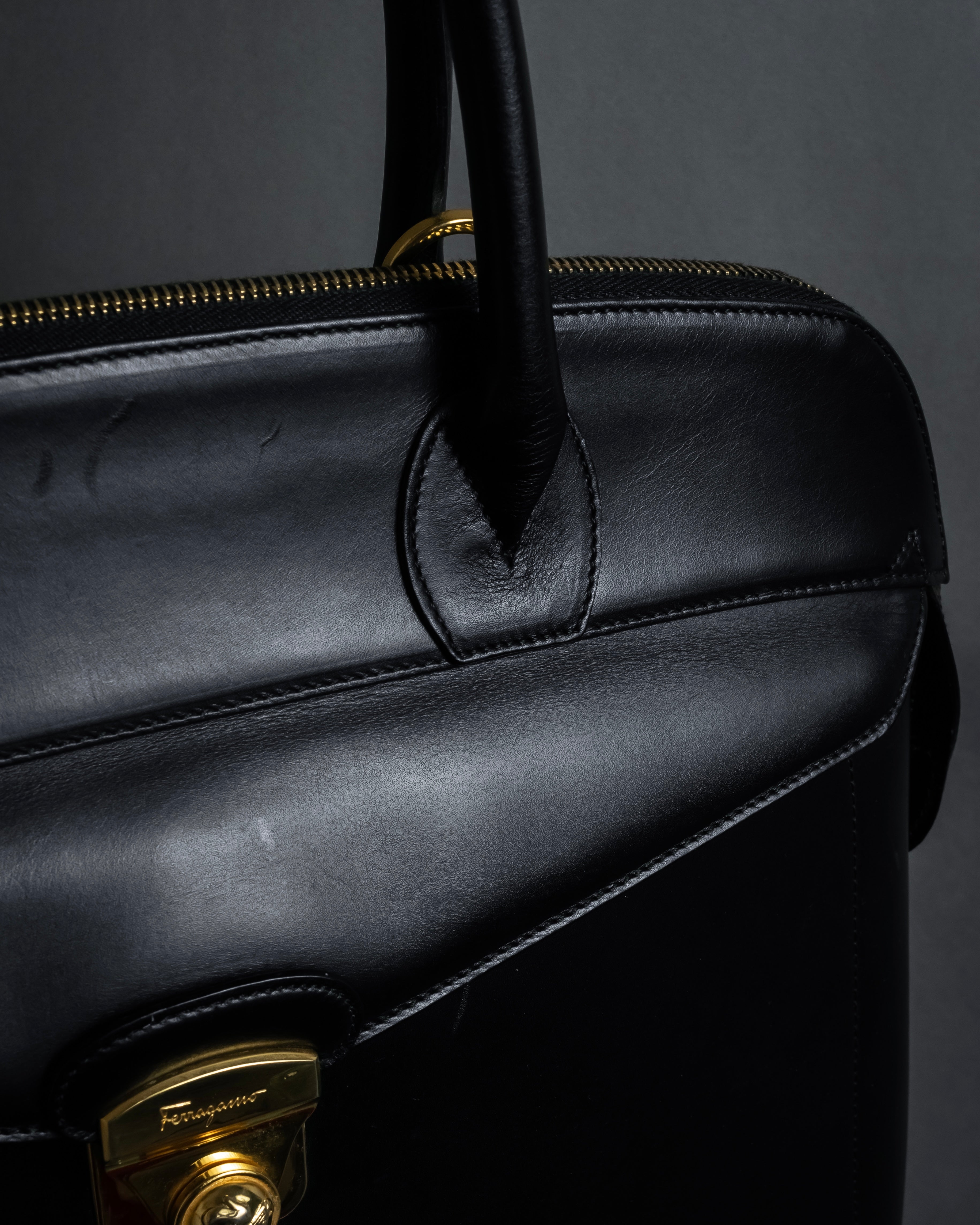 "Salvatore Ferragamo" 90's Animal motif studs design leather bag