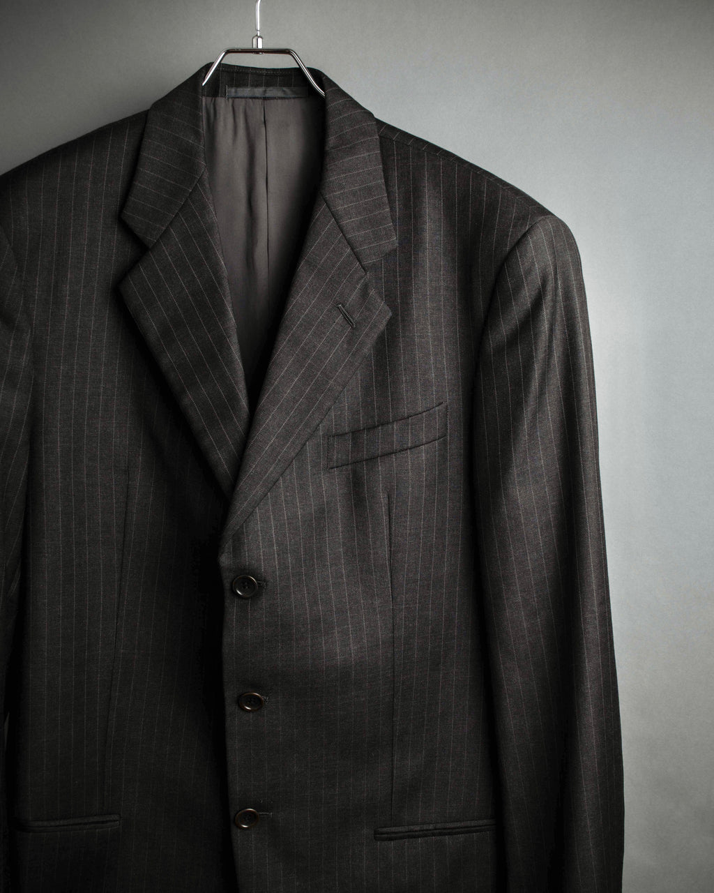 "ARMANI COLLEZIONI" Classic Italian tailoring stripe pattern set up