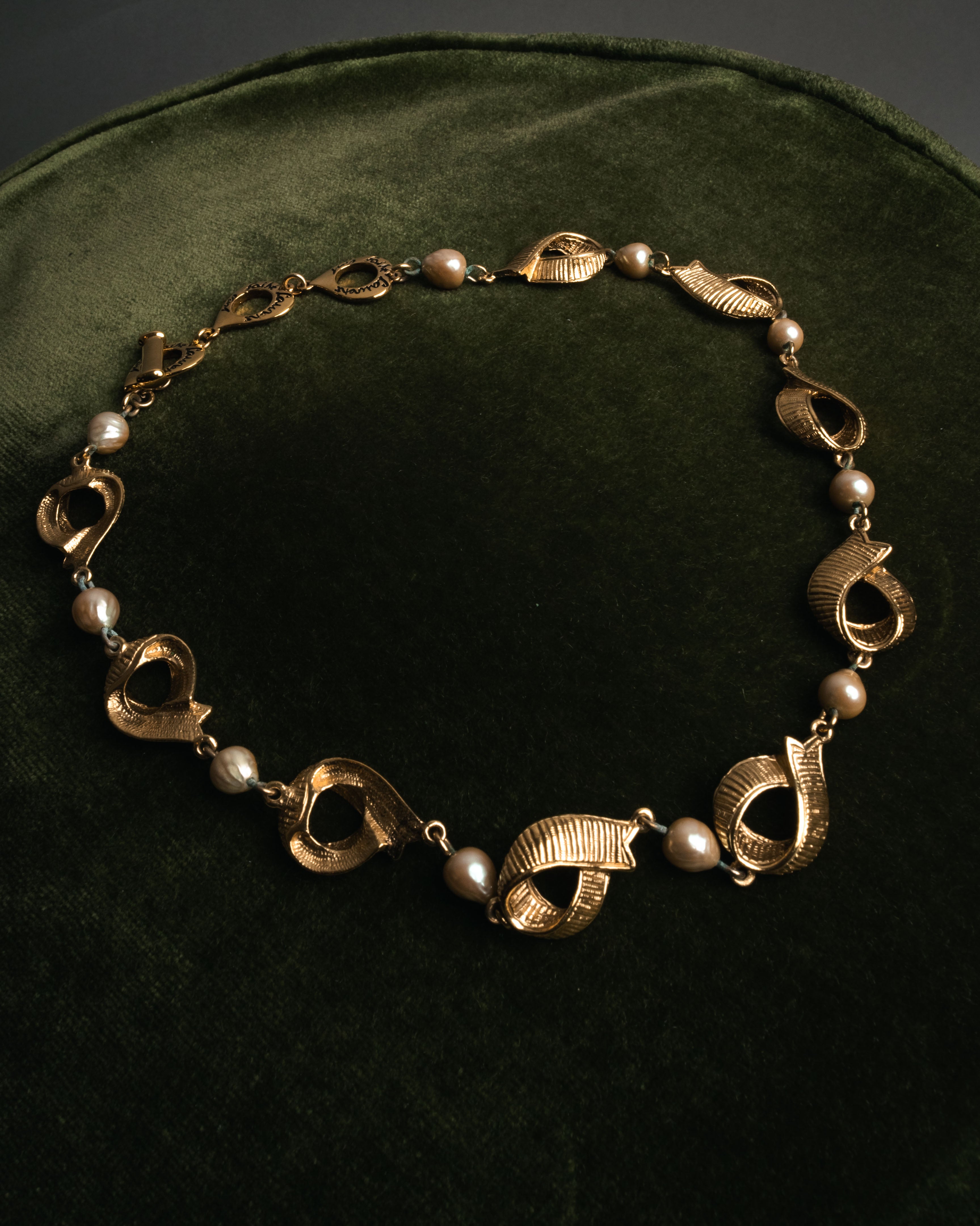 “Yves Saint Laurent” 80’s-90’s Baroque pearl heart motif necklace