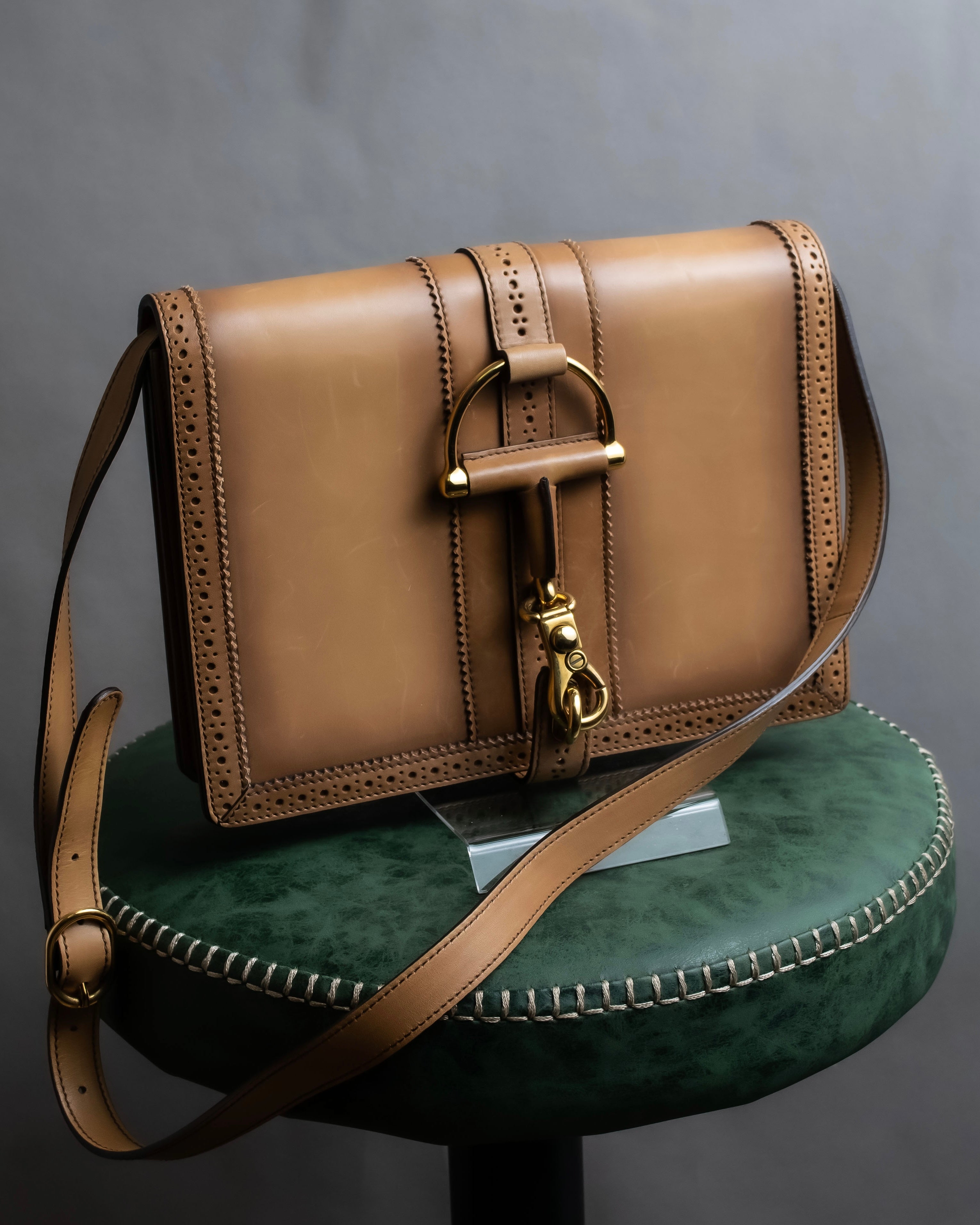 "GUCCI" Duilio brogue brown leather shoulder bag