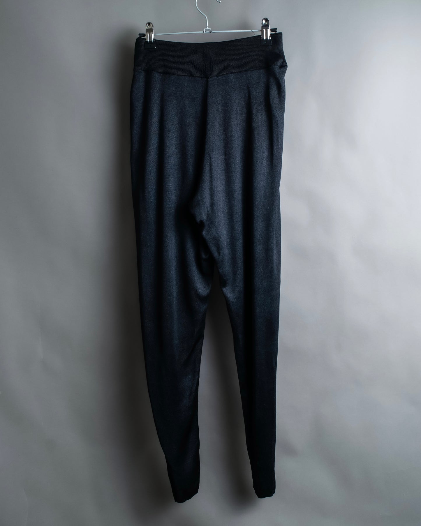 "ISSEY MIYAKE" Open back design pullover and easy pants 
silk fabric set up