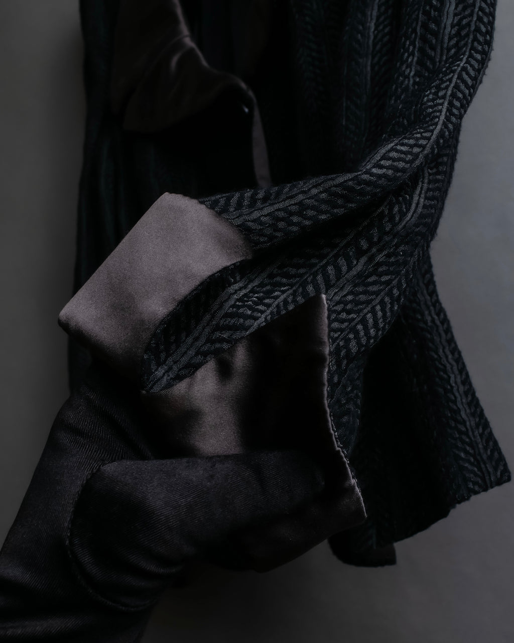 "ARMANI COLLEZIONI" Satin switch design knit tailored jacket