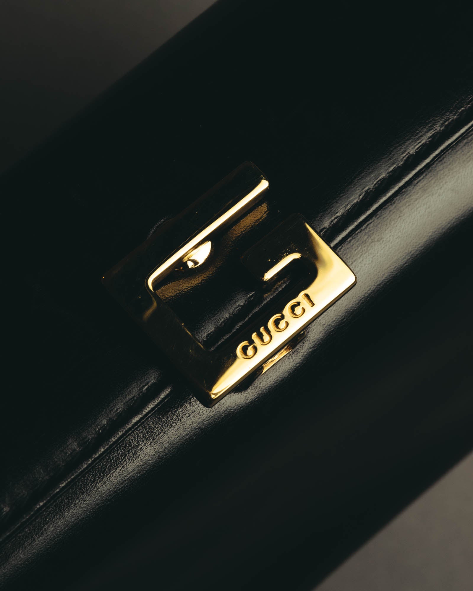 "GUCCI" 90's Structured leather top handle handbag