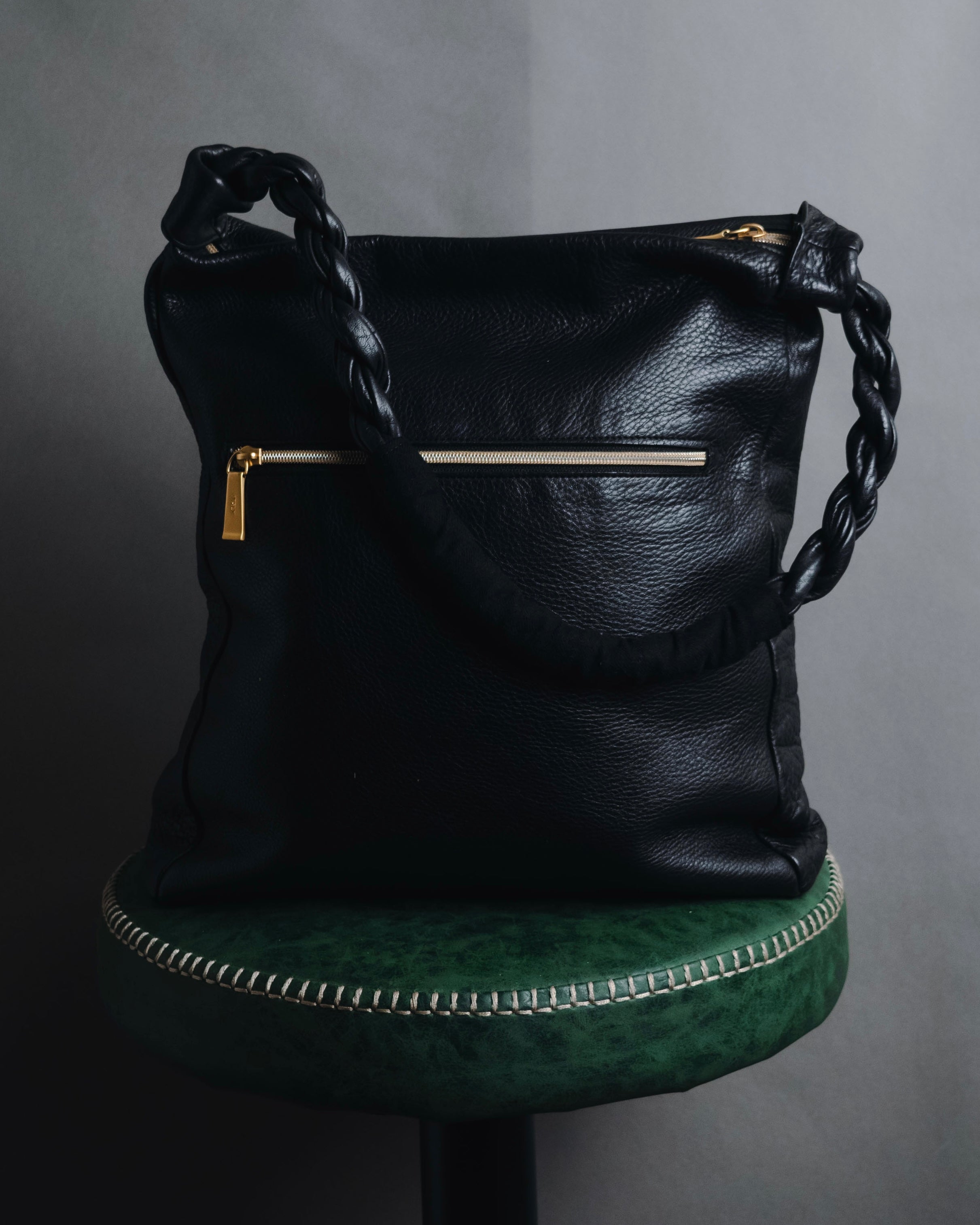 "Christian Daniel" 90’s-00’s Shrink leather braided strap shoulder bag