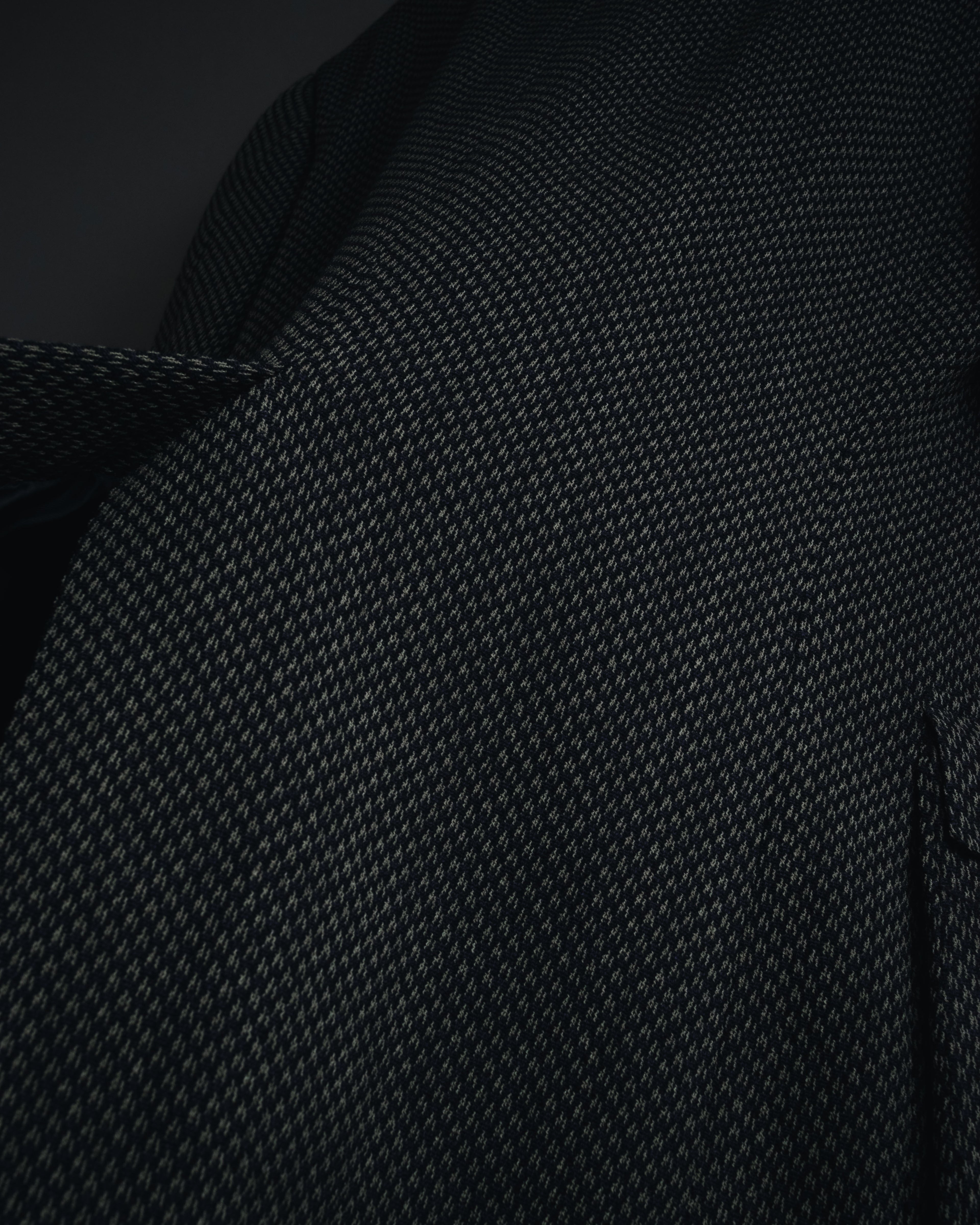 "VALENTINO GARAVANI BOUTIQUE"
Late 80’s - Early 90’s soft-structured birdseye wool tailored jacket