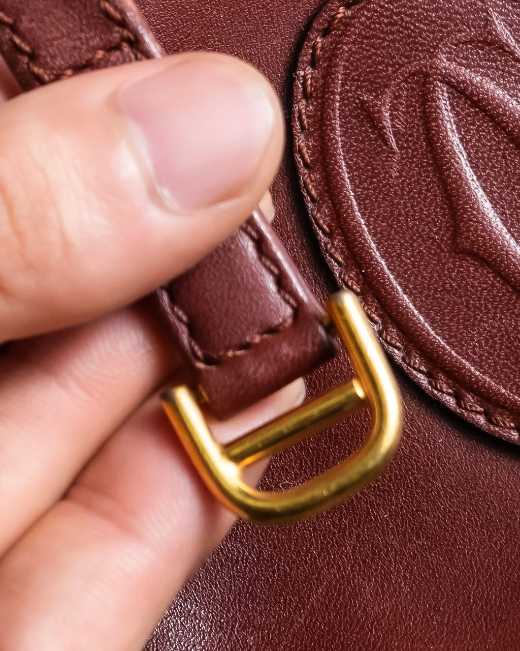 "Cartier" Drawstring design bordeaux color shoulder bag