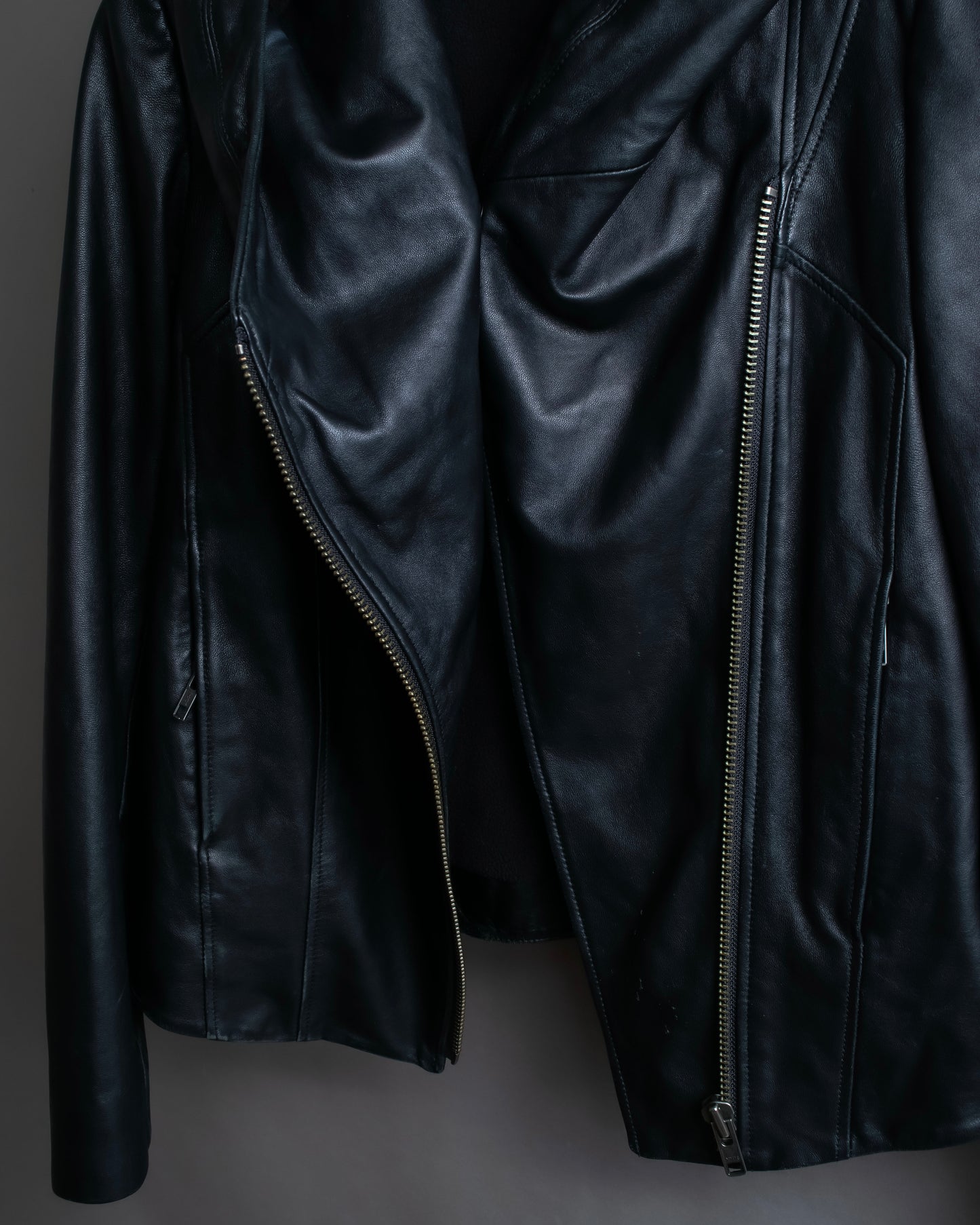 "HELMUT LANG"Boa switching shape leather zip-up jacket