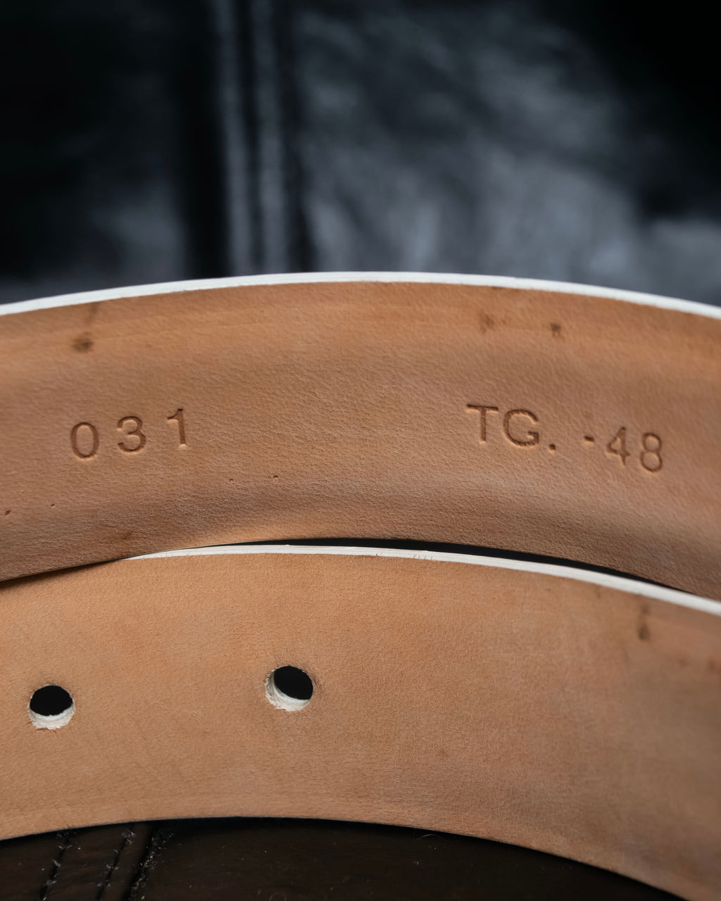 "GIORGIO ARMANI" Genuine leather white color belt