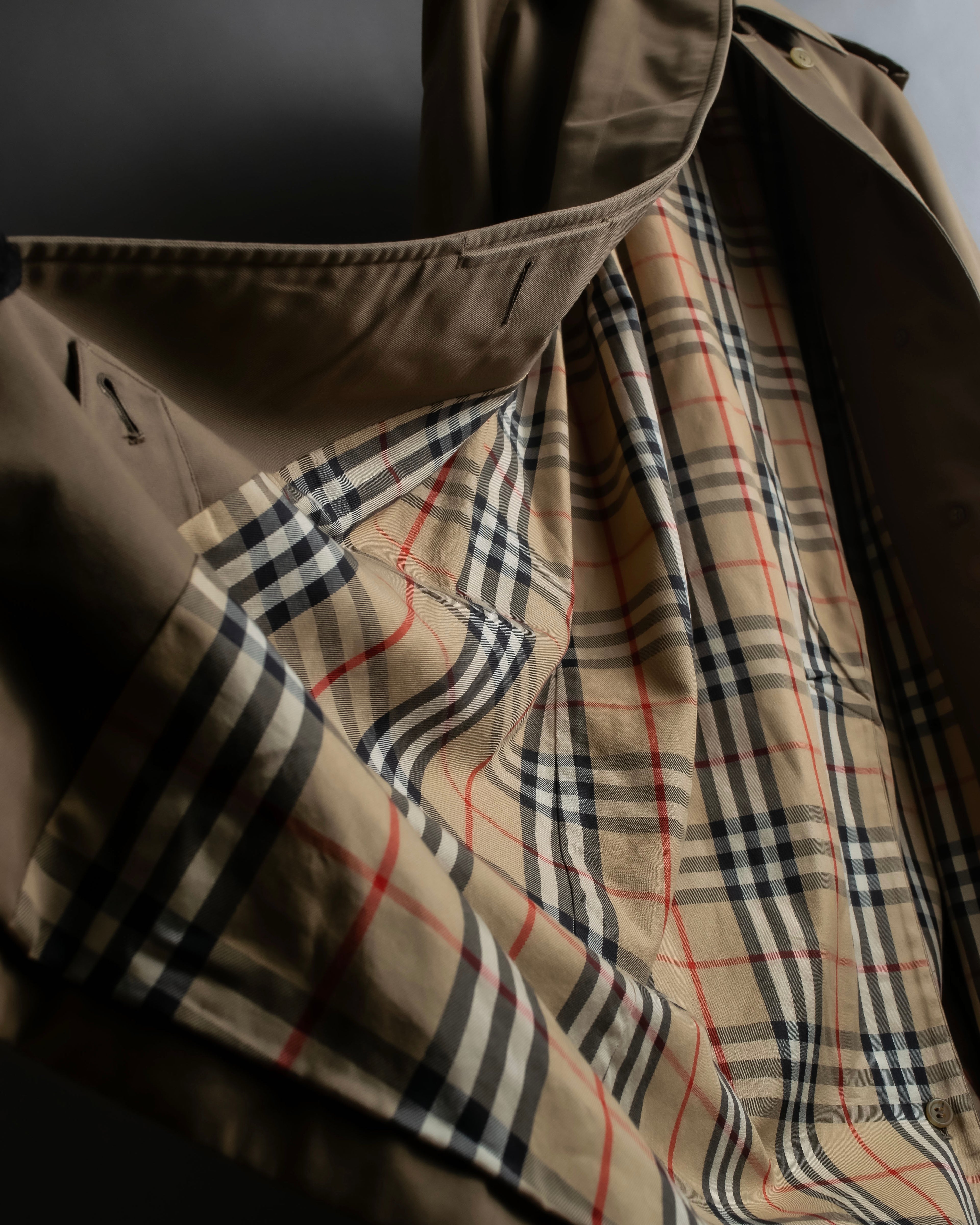 "Burberrys" Water-repellent cotton soutien colour trench coat