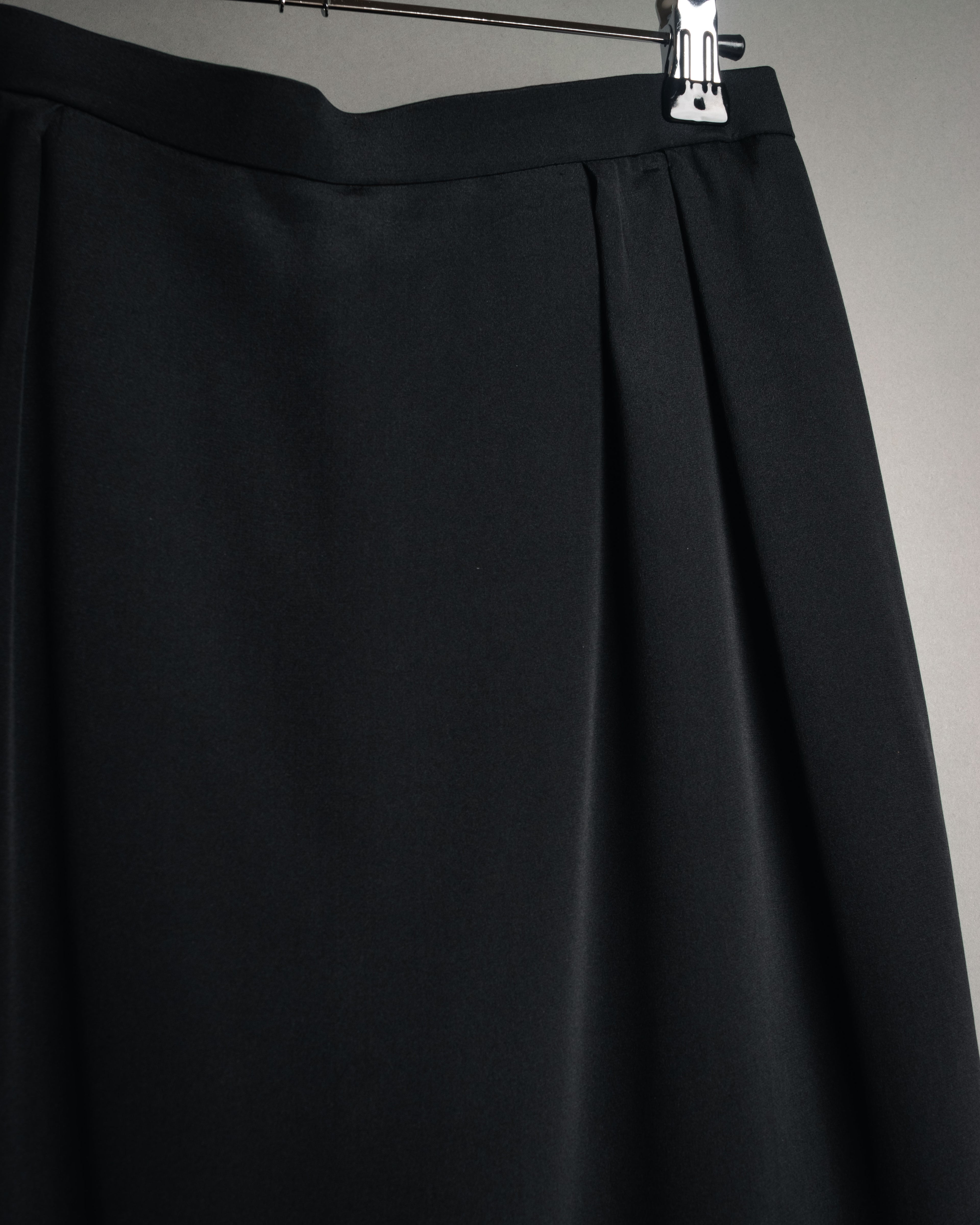 “Christian Dior” 80’s-90’s Silk draped long skirt