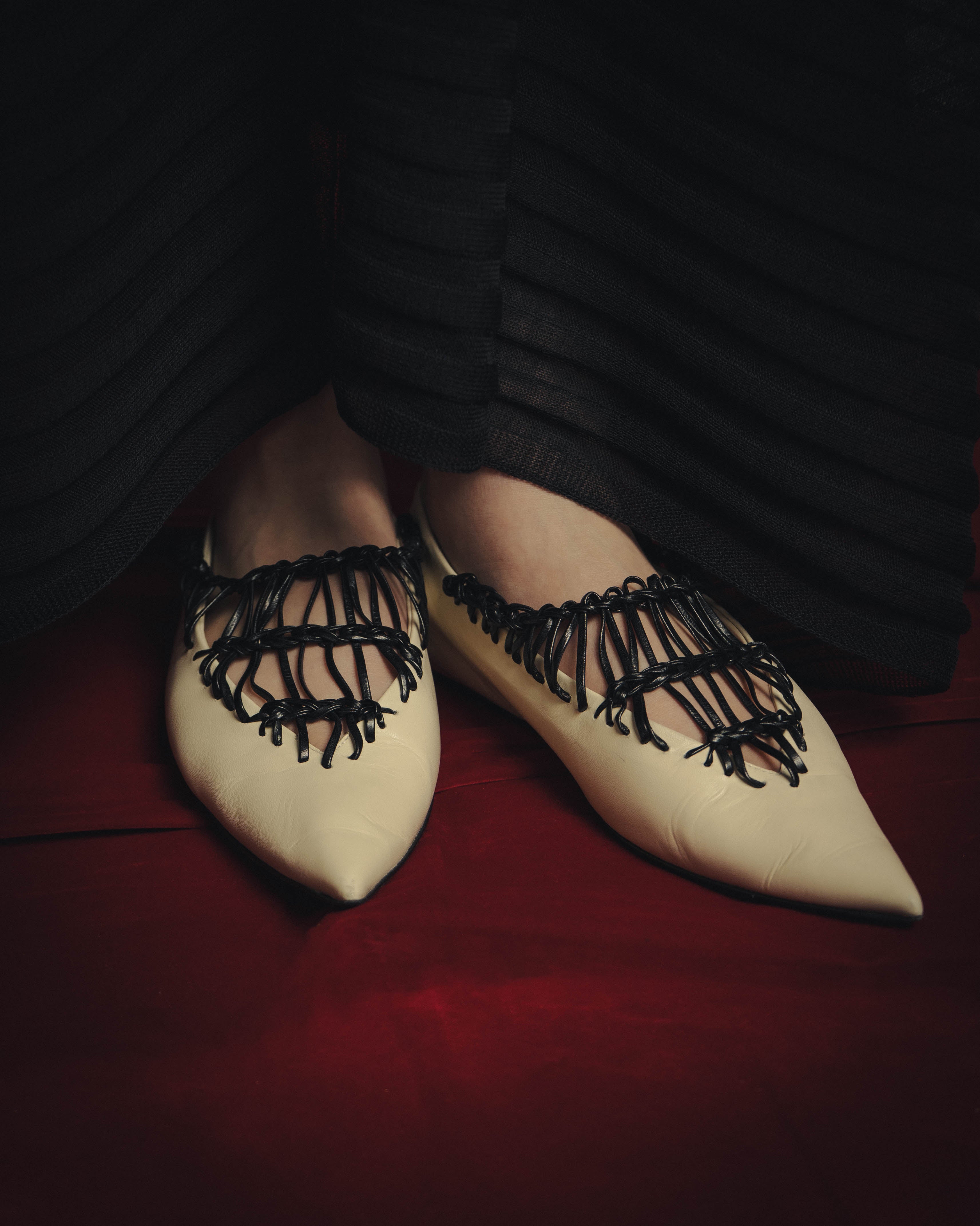 -SPECIAL- “JIL SANDER” 2020’s interwoven strap pointed-toe flat shoes