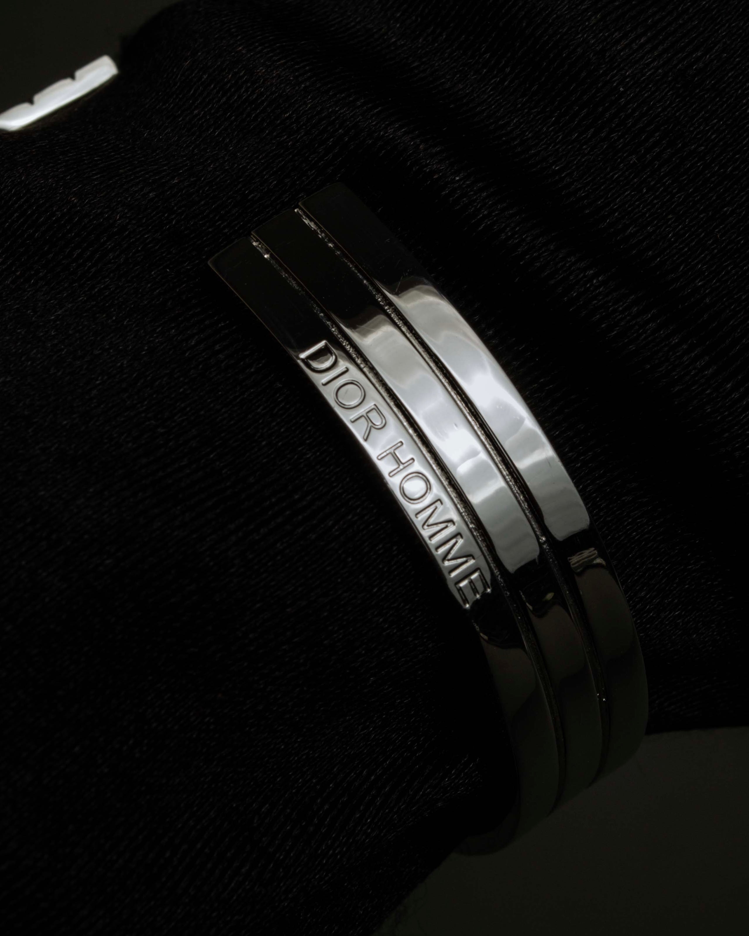 "DIOR HOMME" Logo engraved silver bangle