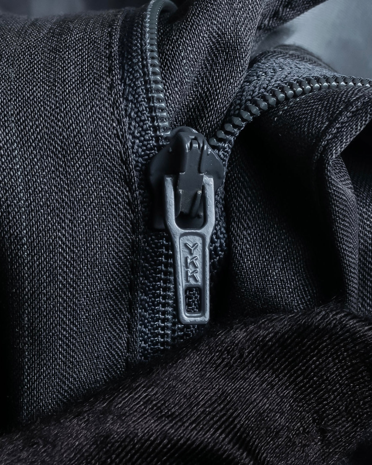 "CHRISTIAN DIOR MONSIEUR" Shadow stripe pattern classical formal detail set up