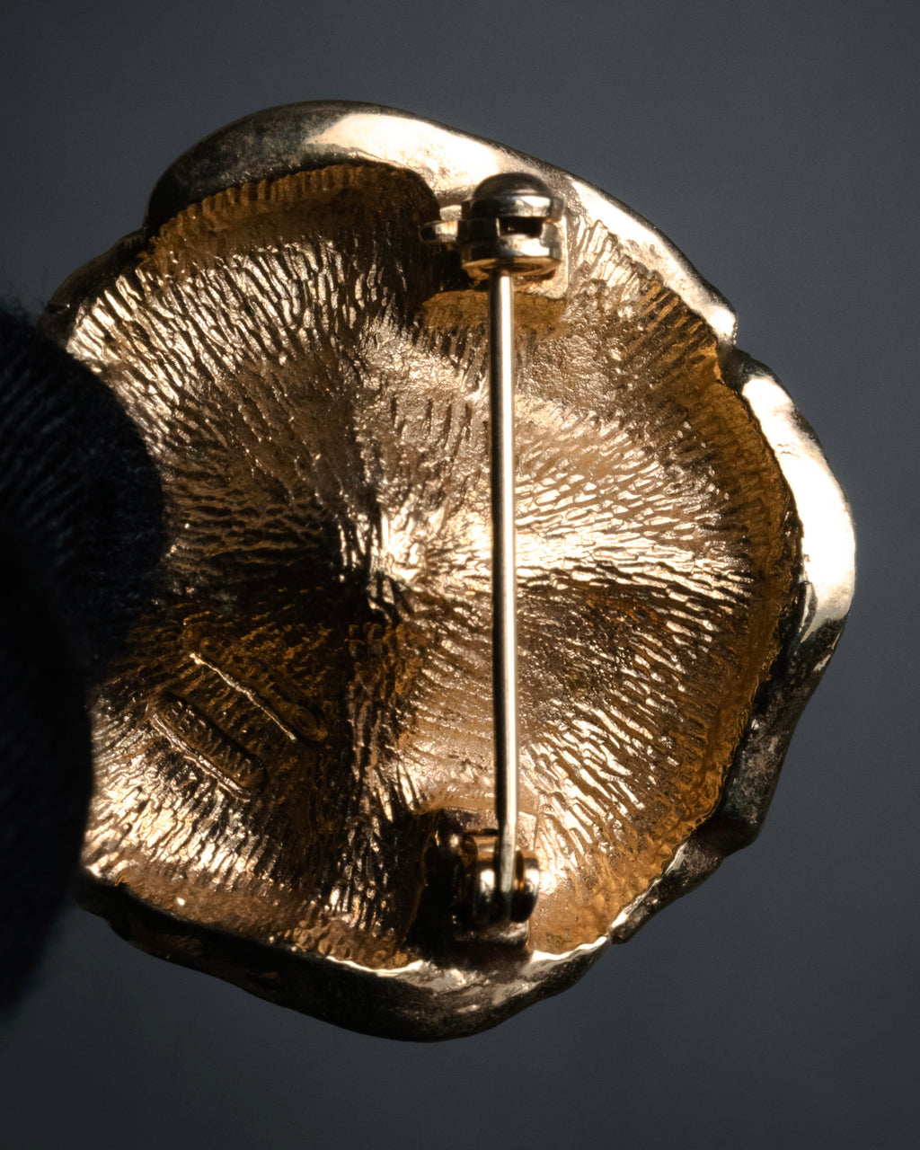 “Christian Dior” 70’s-80’s Pearl flower brooch