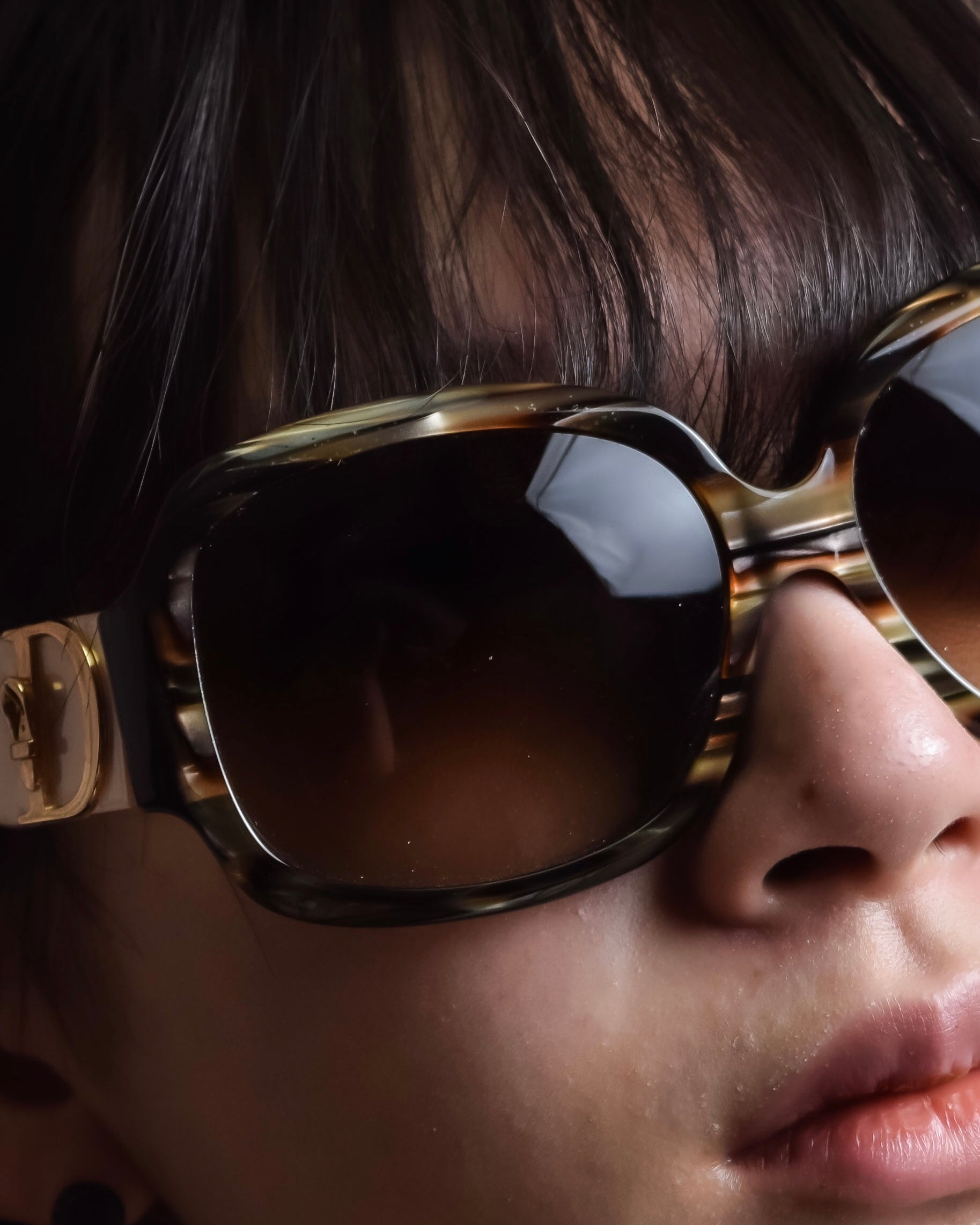"Christian Dior" Tortoiseshell buckle detail sunglasses