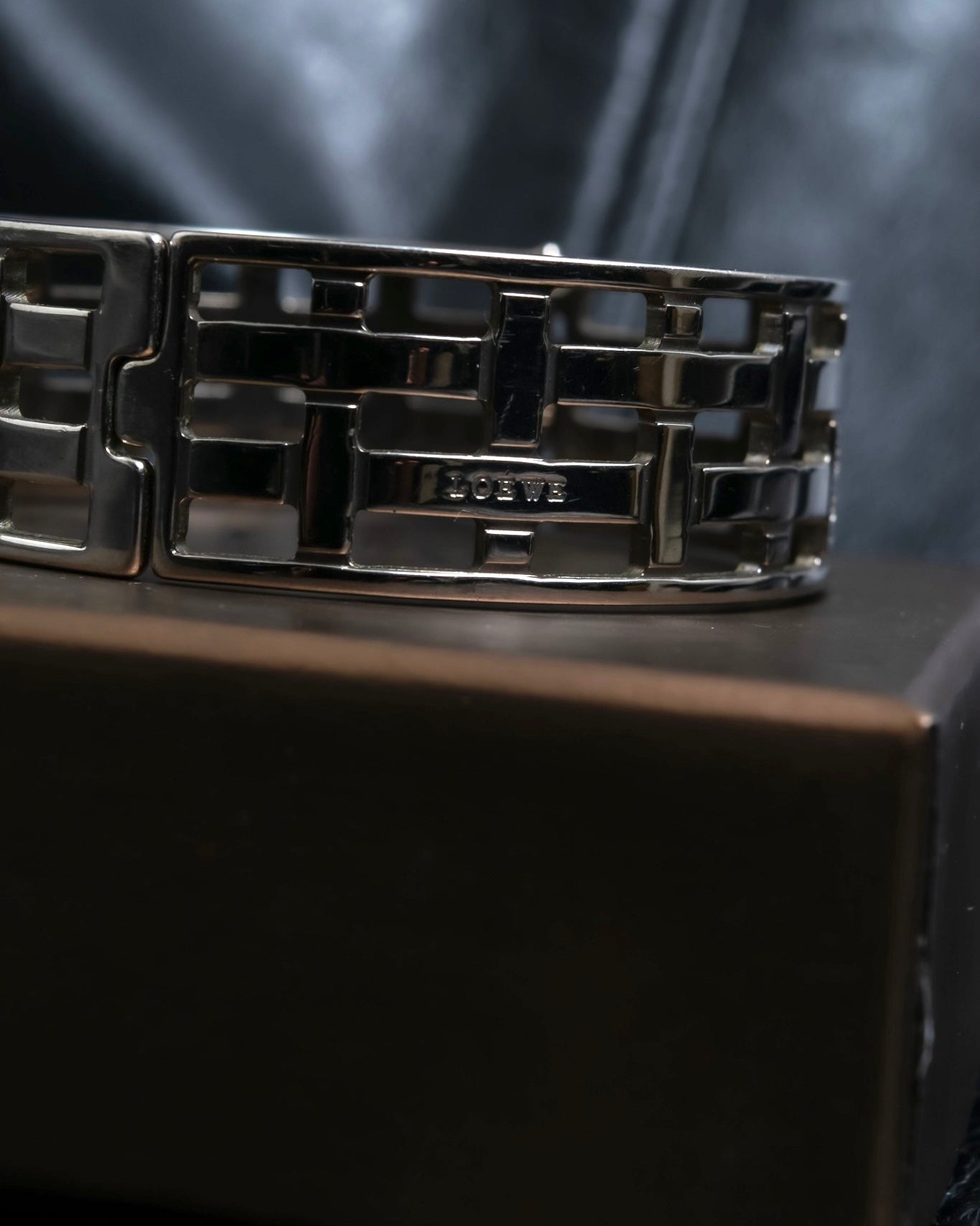 "LOEWE" plaid silver bangle