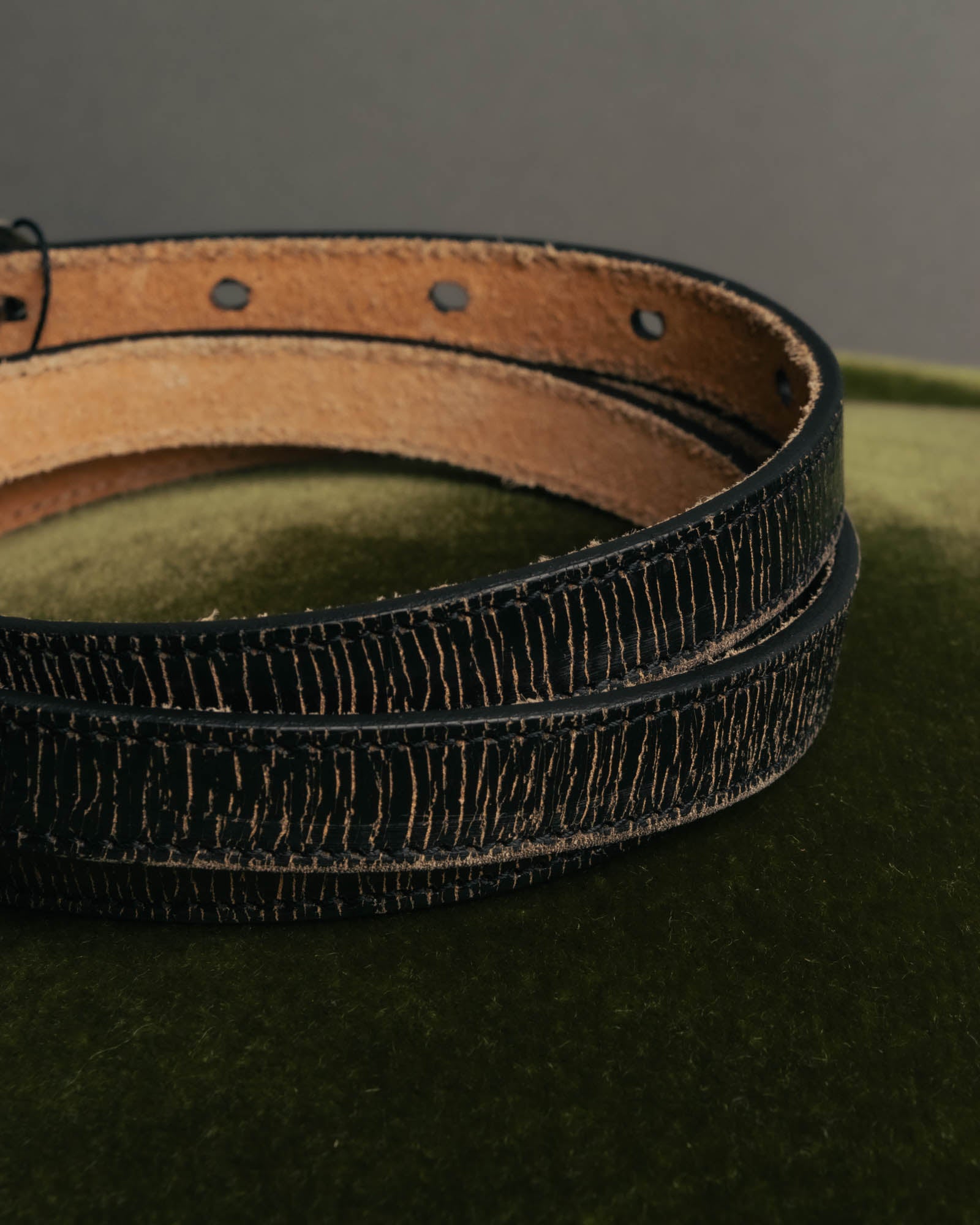 “SAINT LAURENT PARIS” 2010’s Lizard embossed narrow leather belt