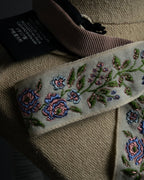 -MOOD Christmas Collections-
"GUCCI" Michele period delicate floral embroidered ribbon tie