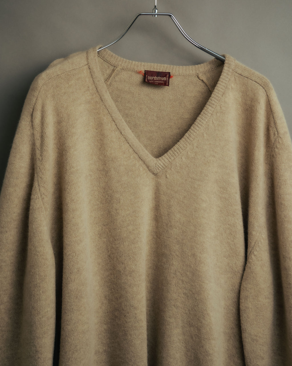 -MOOD Vintage Collections-
80’s-90’s V-neck lambswool knit