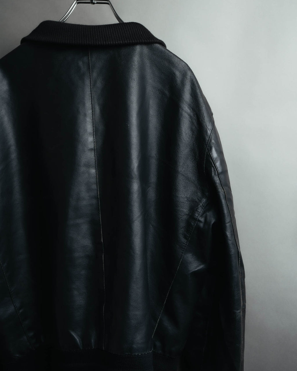 -MOOD MILLÉSIMES- 80’s-90’s softly draped leather bomber jacket