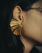 –SPECIAL– "SAINT LAURENT" 20's Sculptural triple palm leaf clip-on earrings