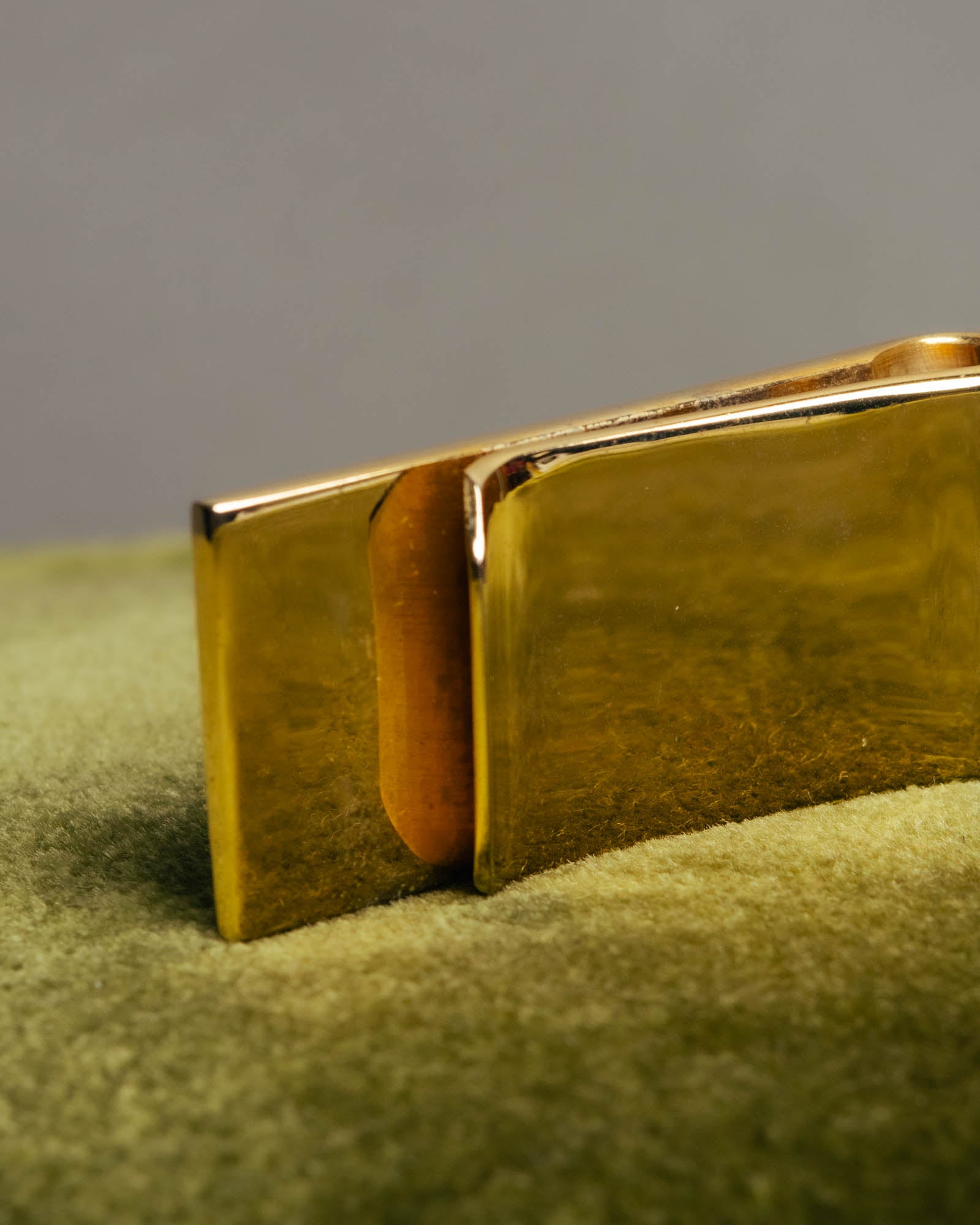 "Christian Dior" 70's-90's Gold tone striped inlay money clip