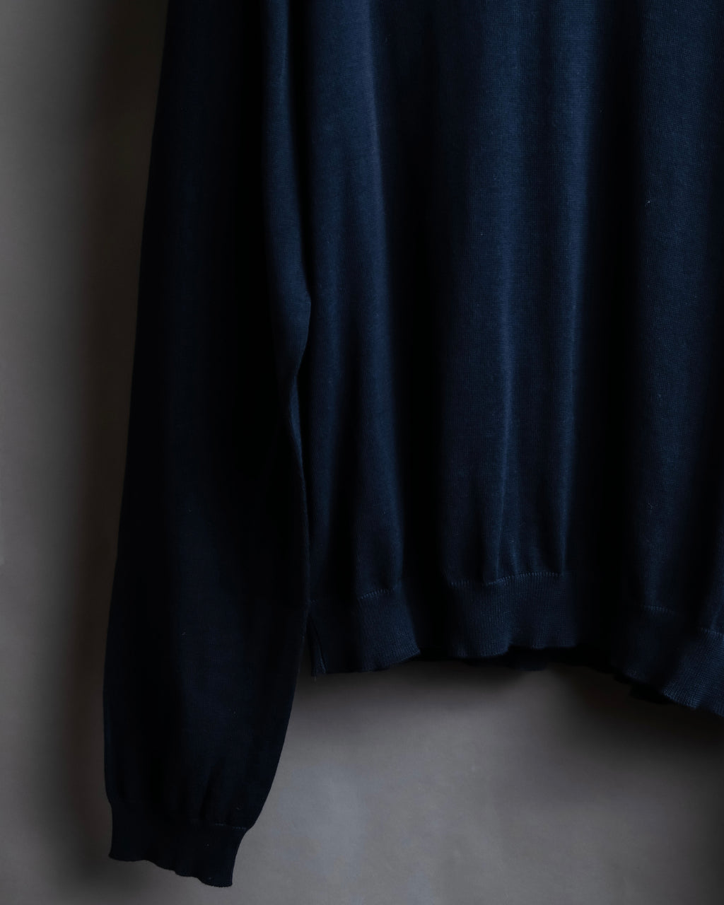 "PRADA" Raglan sleeves cotton navy color knit