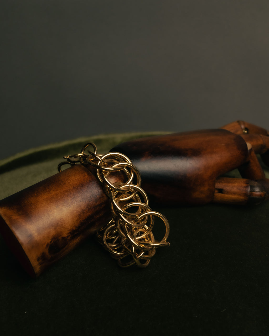 “LOEWE” 90’s-00’s gold ring chain bracelet