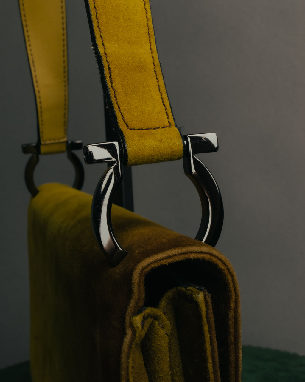 "Salvatore Ferragamo" 90's-00's Mustard yellow suede shoulder bag with oversized Gancini