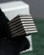 "MAISON MARGIELA" Square-shaped continuous design silver ring