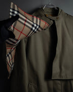 "BURBERRYS" Cape-attached design stand collar coat