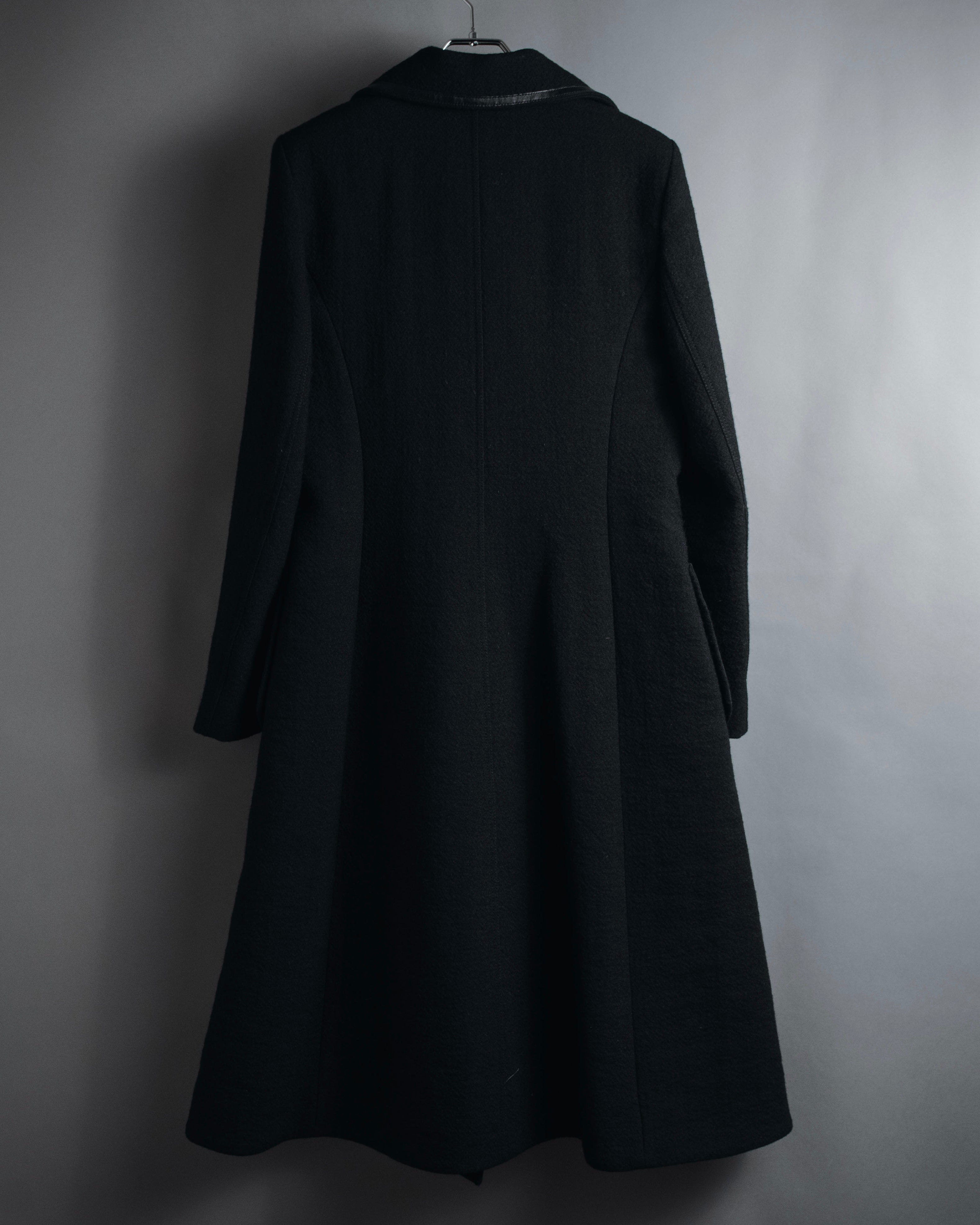 –SPECIALS– "LOEWE" 2017-2018 Minimal a-line calfskin piping coat